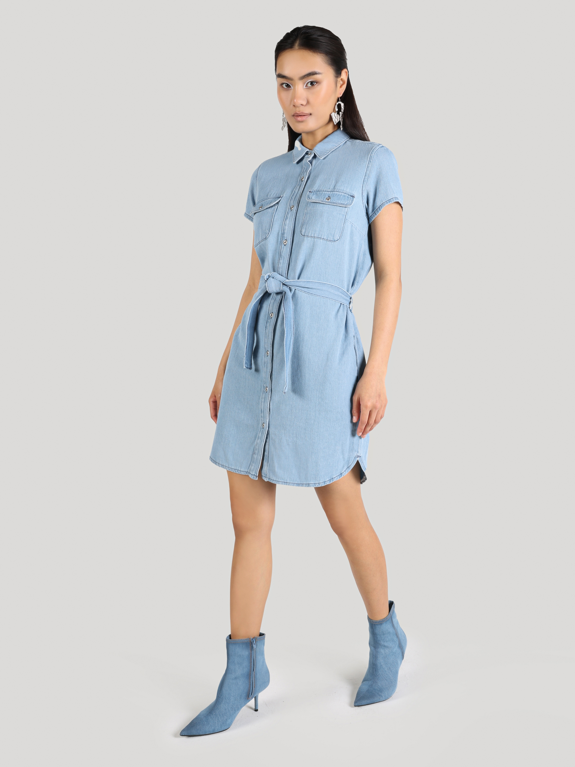 Regular Fit Kemerli Açık Mavi Kadın Jean Elbise Cl1063609