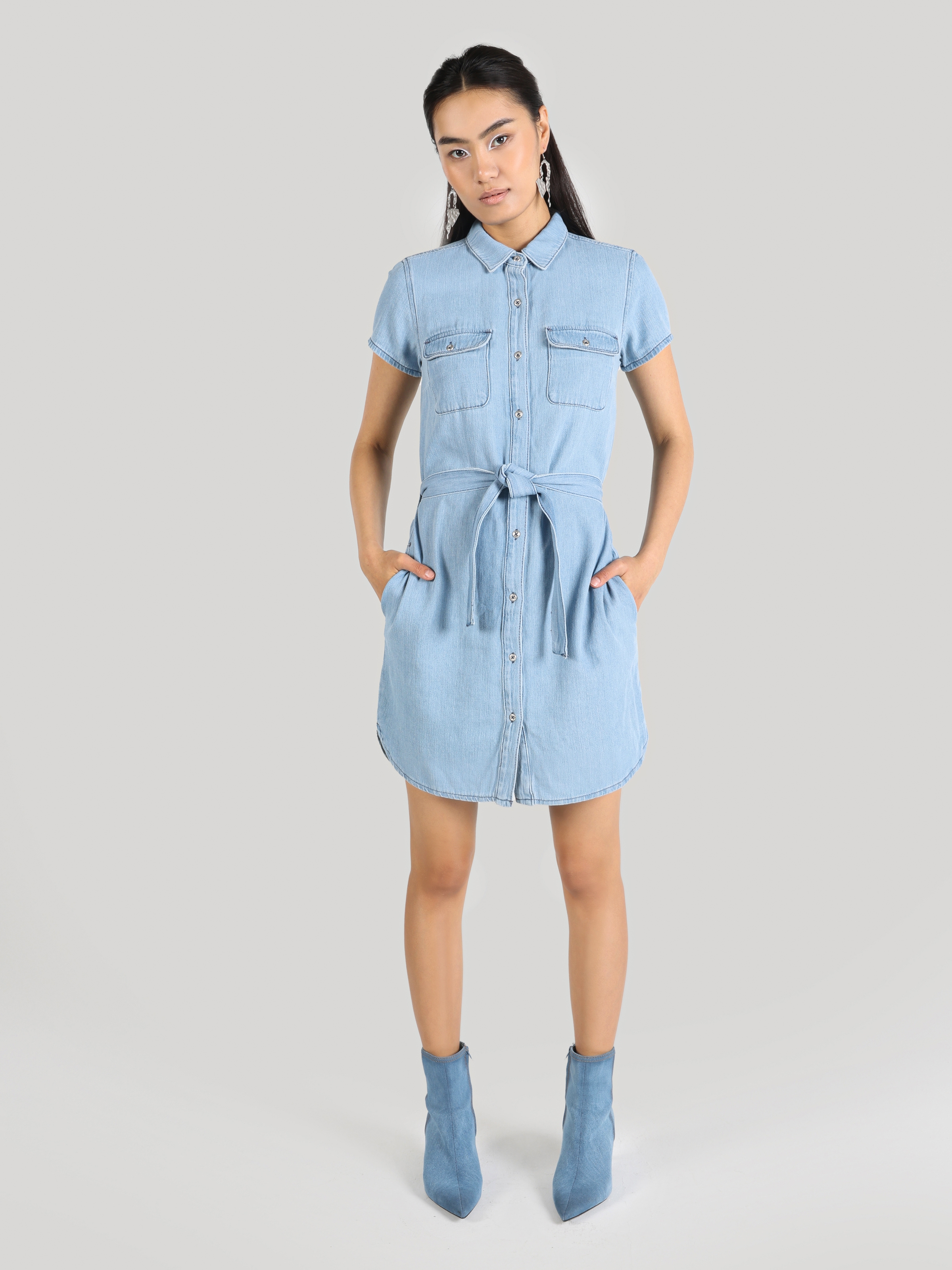 Regular Fit Kemerli Açık Mavi Kadın Jean Elbise Cl1063609