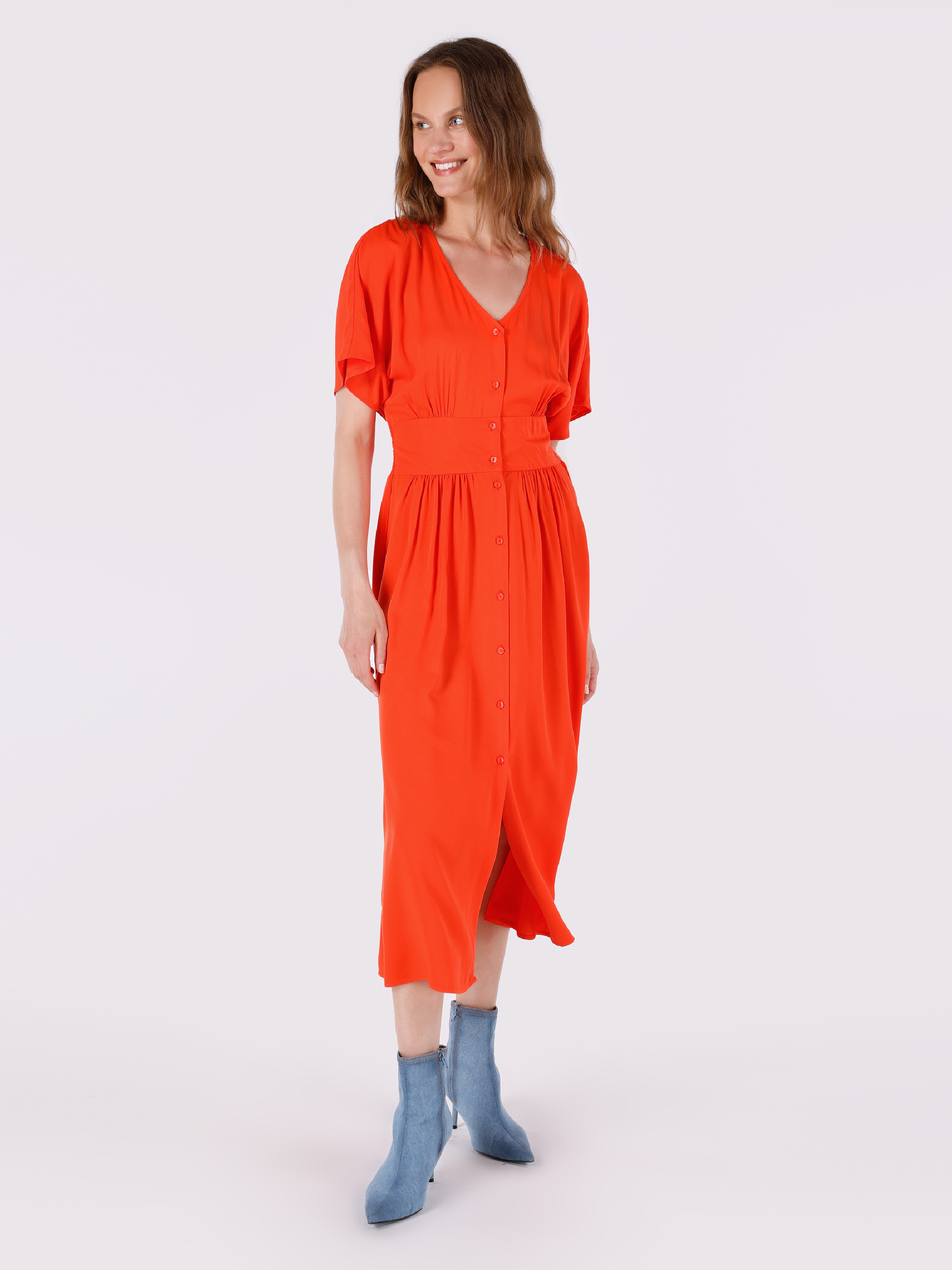 Regular Fit V Yaka Düğmeli Kırmızı Kadın Elbise Cl1063937