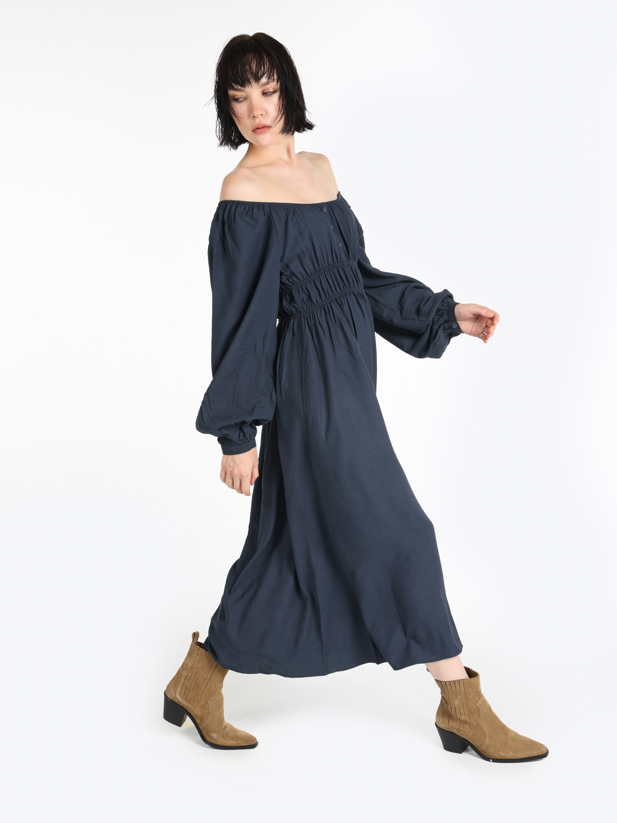 Omuzları Açık Belden Lastikli Maxi Lacivert Kadın Elbise Cl1065049