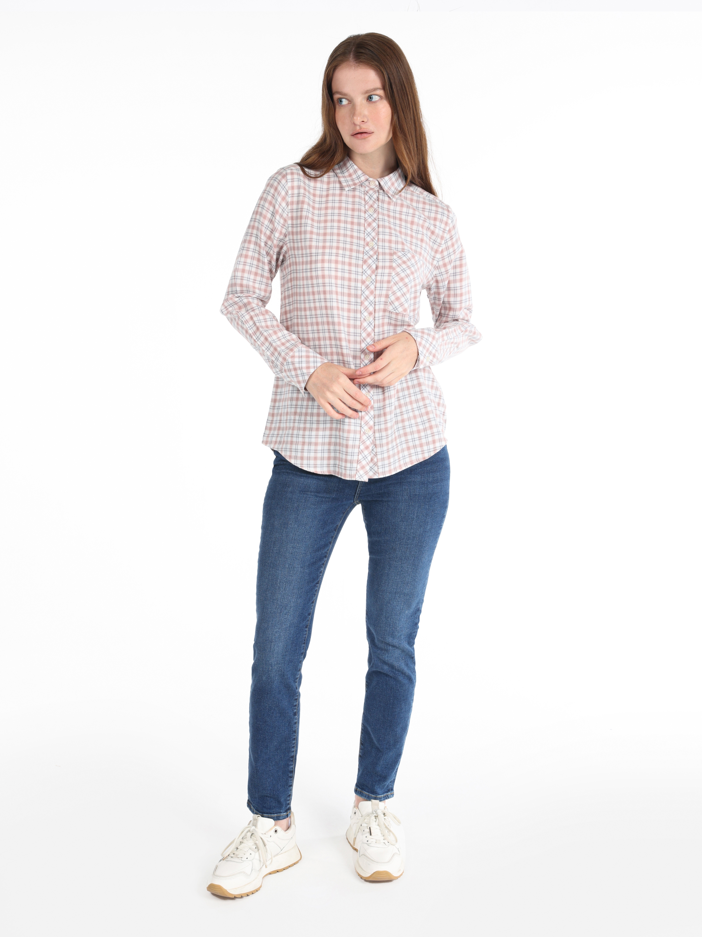 Regular Fit Kareli Cep Detaylı Çok Renkli Kadın Uzun Kol Gömlek Cl1065060