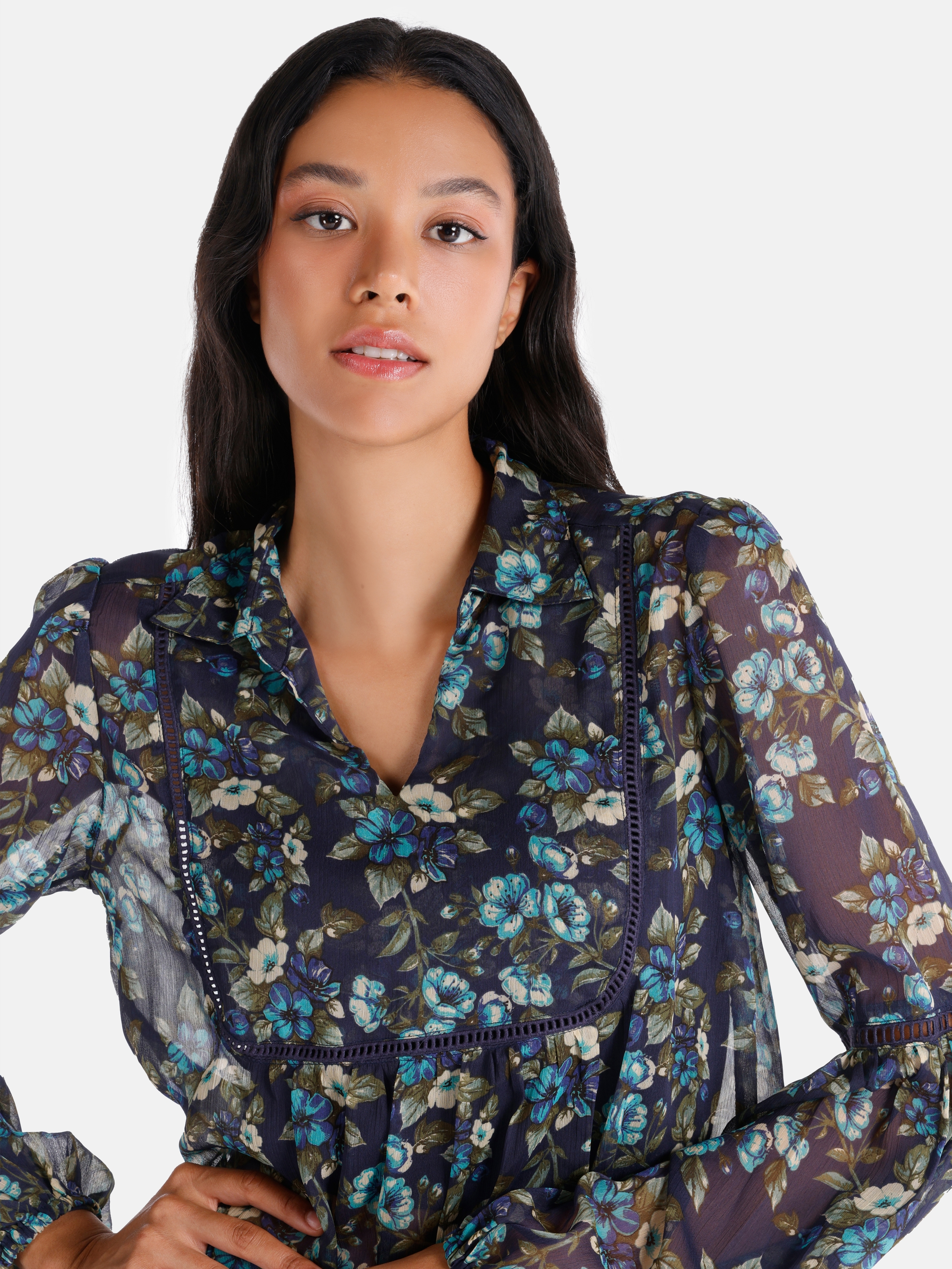 Regular Fit Shirt Neck Çiçek Baskılı Çok Renkli Kadın Bluz U.Kol Cl1065046
