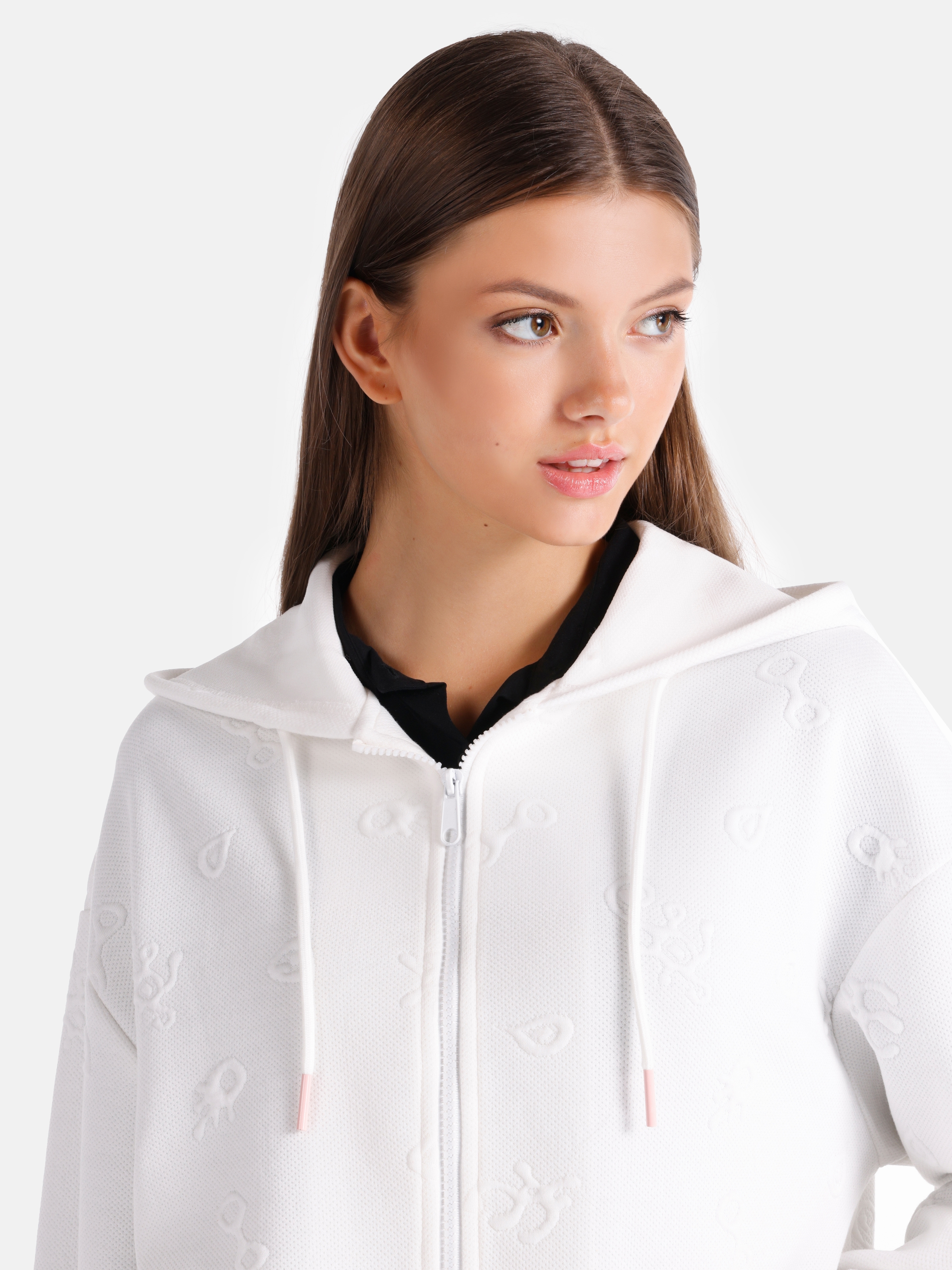 Regular Fit Fermuarlı Kapüşonlu Beyaz Kadın Sweatshirt Cl1065080