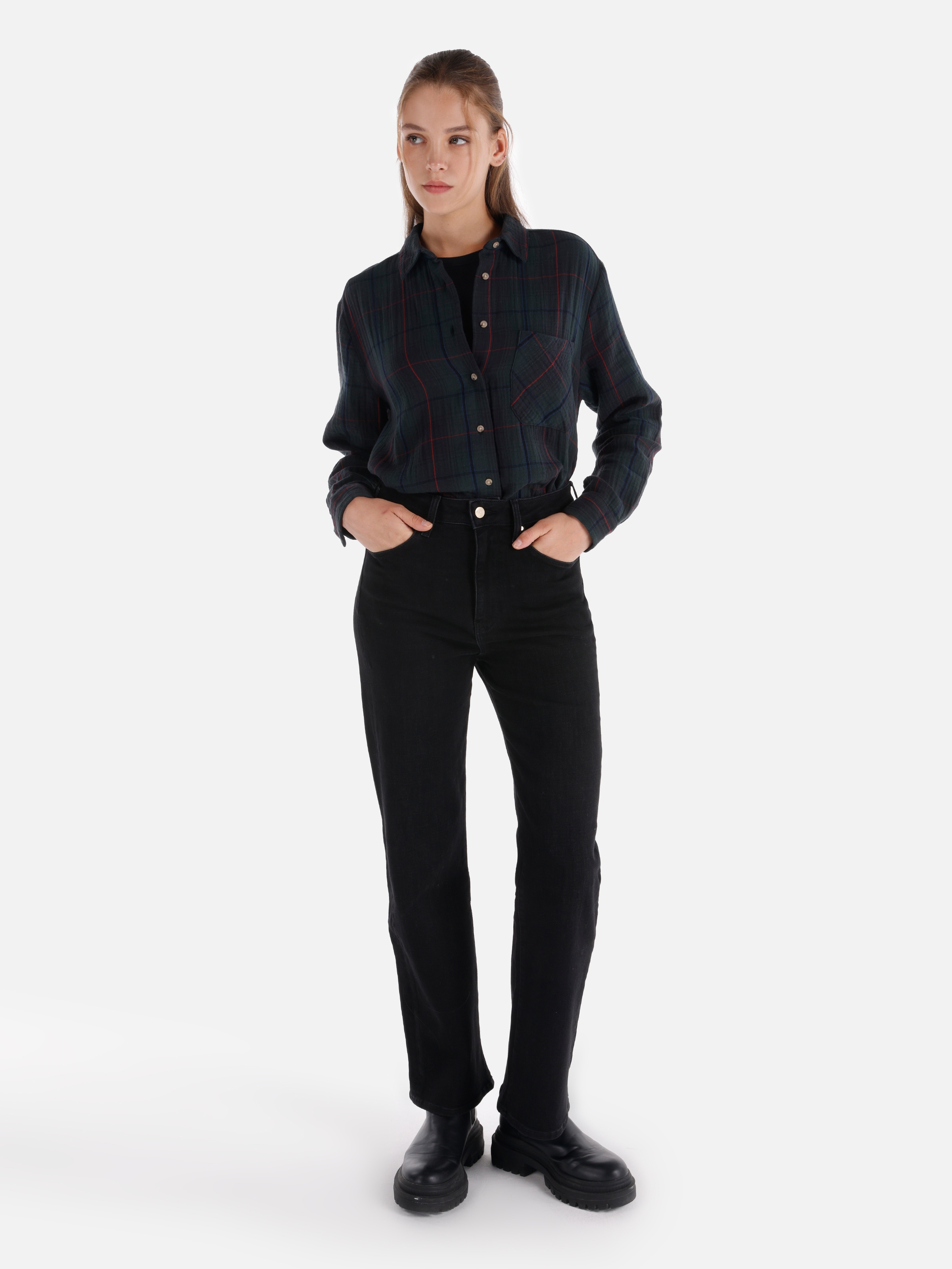 900 Laris Regular Fit Yüksek Bel Uzun Düz Paça Siyah Kadın Pantolon