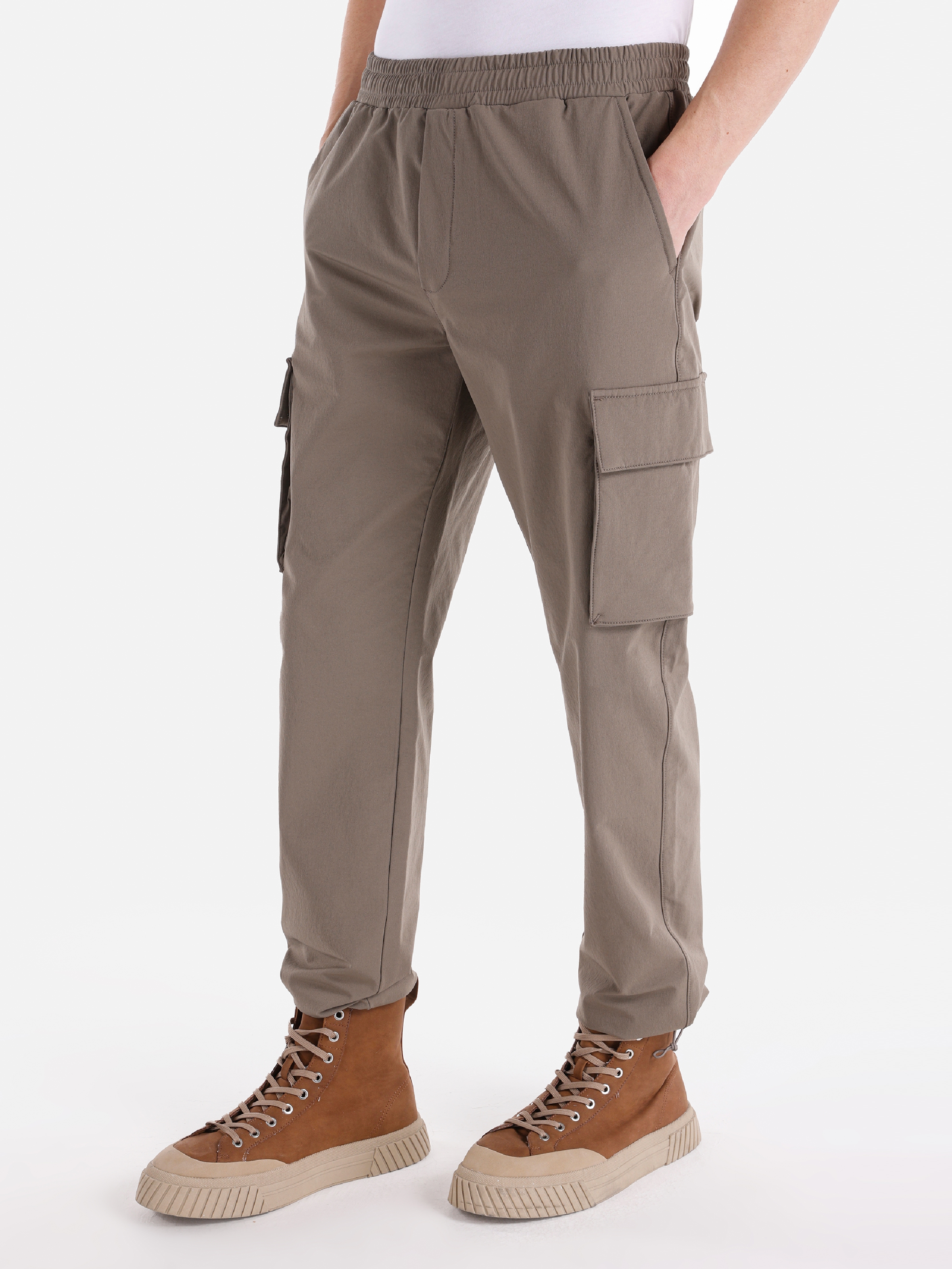 Normal Kesim Orta Bel Düz Paça Kahverengi Erkek Pantolon