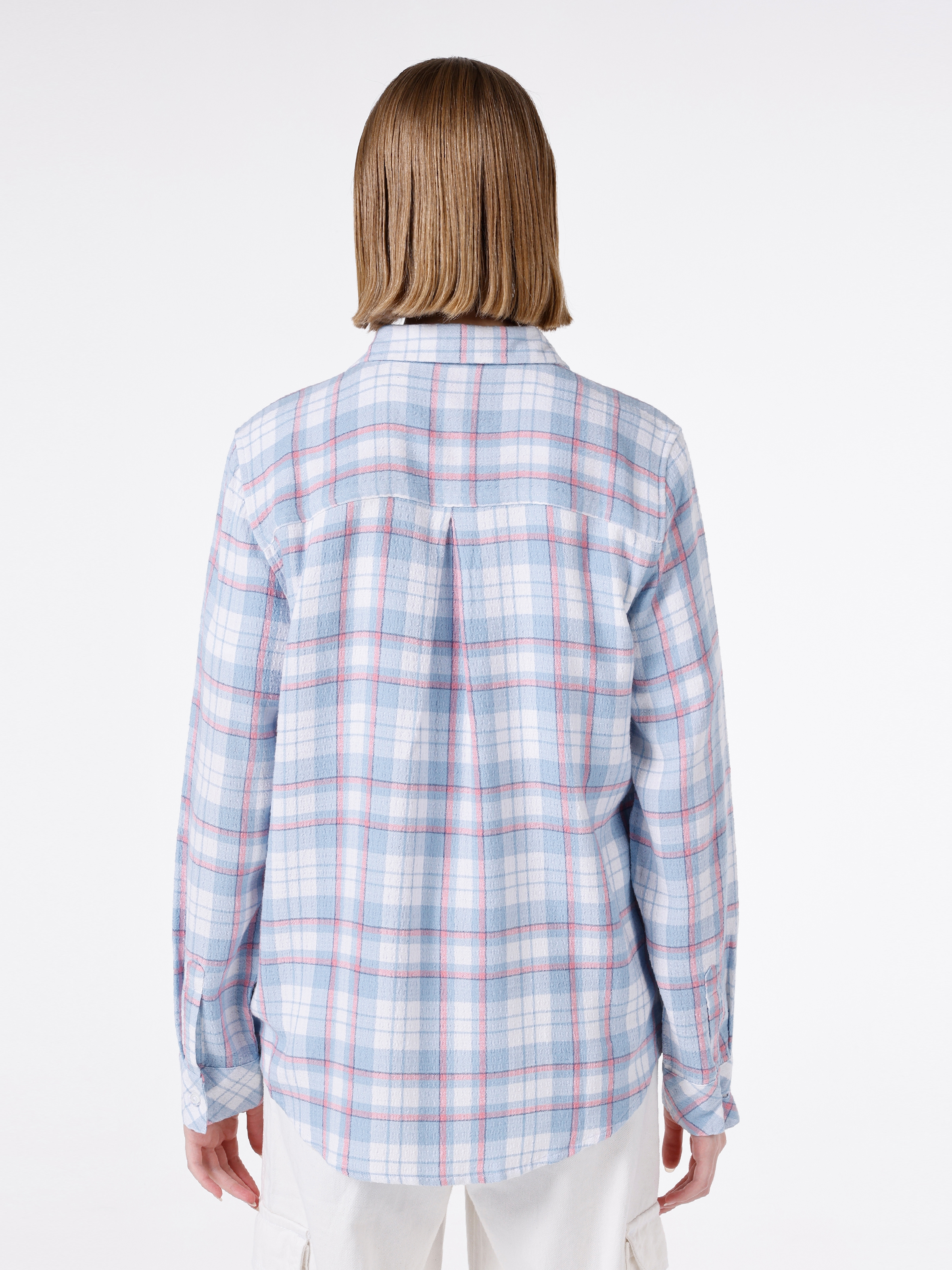 Normal Kesim Shirt Yaka Cepli Mavi Kadın Uzun Kol Gömlek Cl1067153