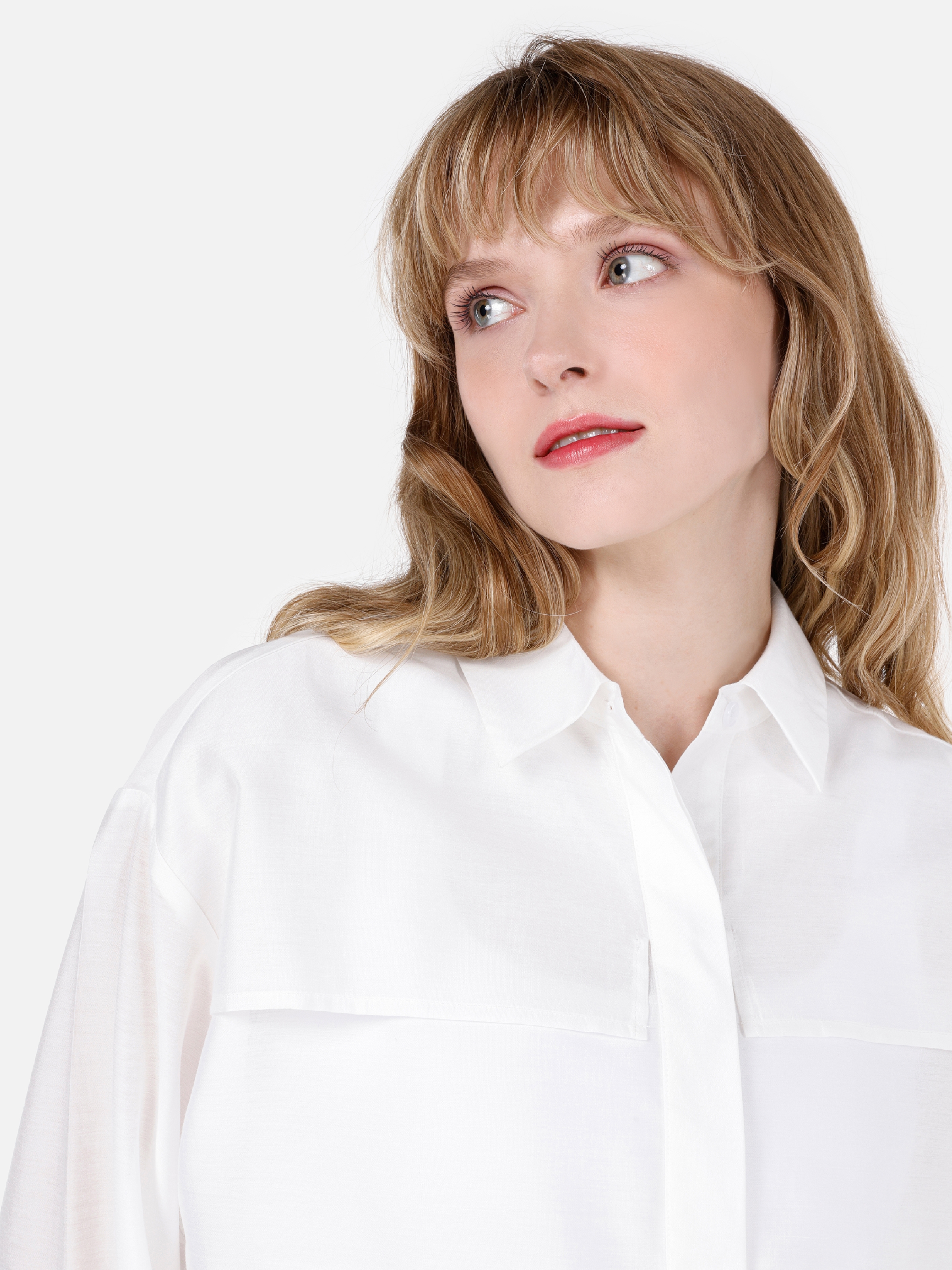 Normal Kesim Shirt Yaka Beyaz Kadın Uzun Kol Gömlek Cl1067660