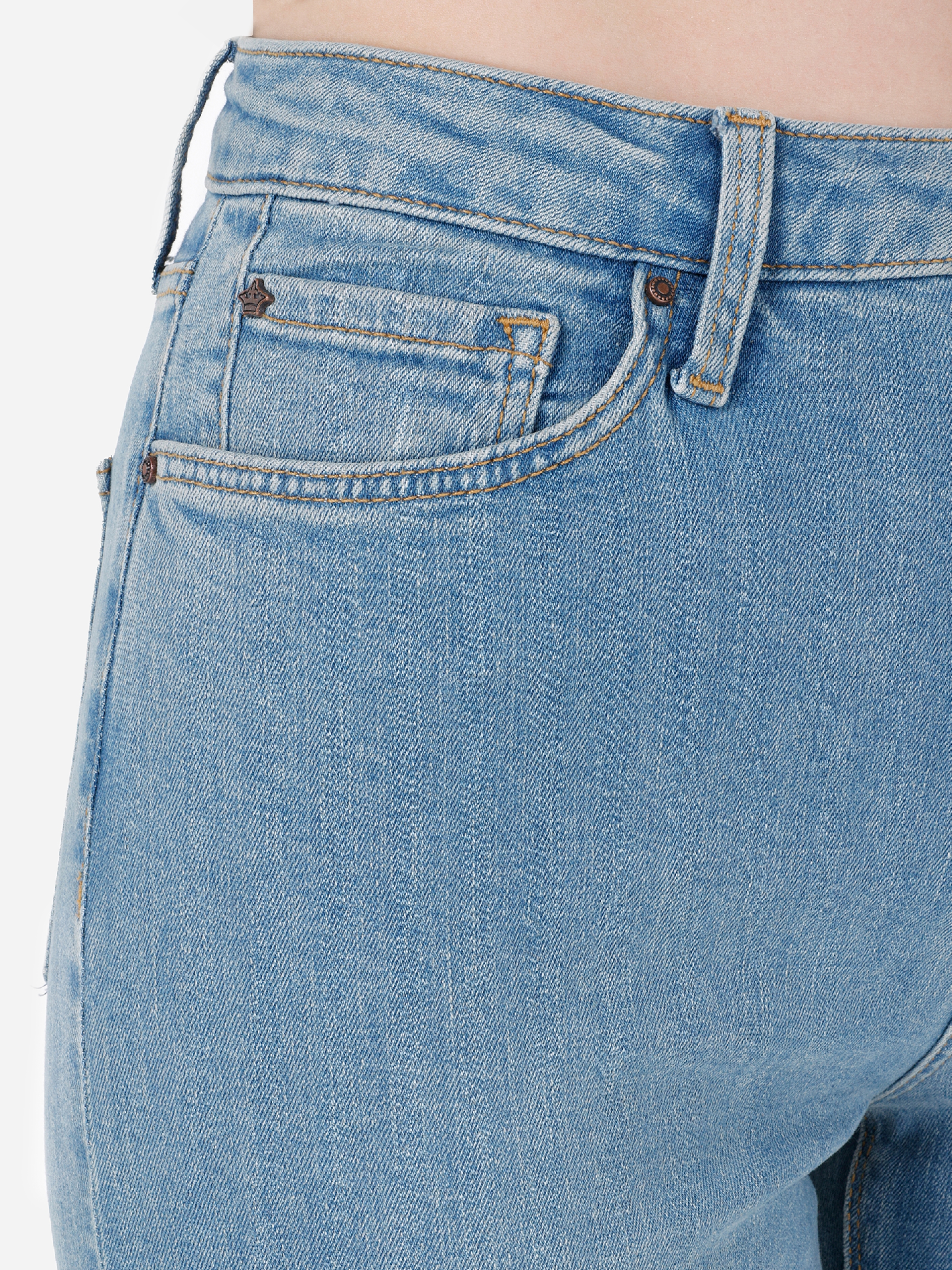 791 Monica Normal Kesim Orta Bel Geniş Paça Mavi Jean Kadın Pantolon Cl1069221
