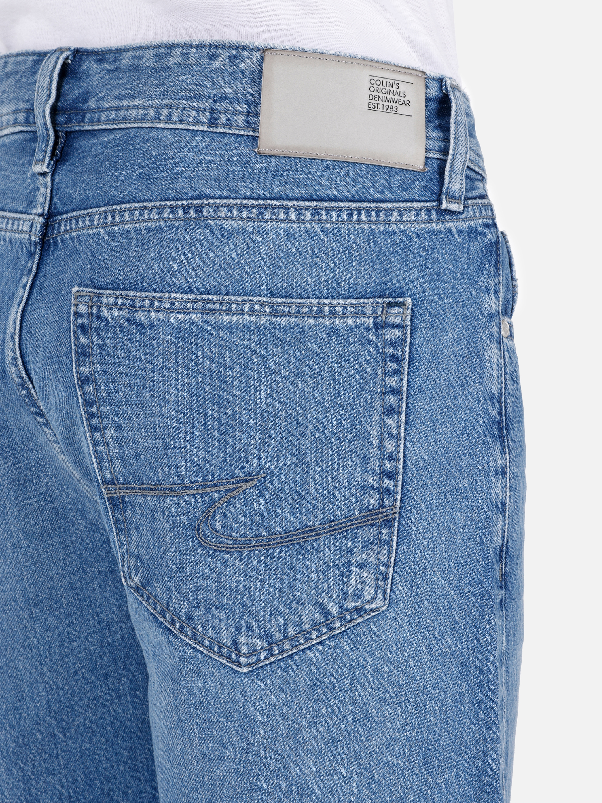 044 Karl Normal Kesim Düşük Bel Düz Paça Mavi Erkek Jean Şort Cl1069526