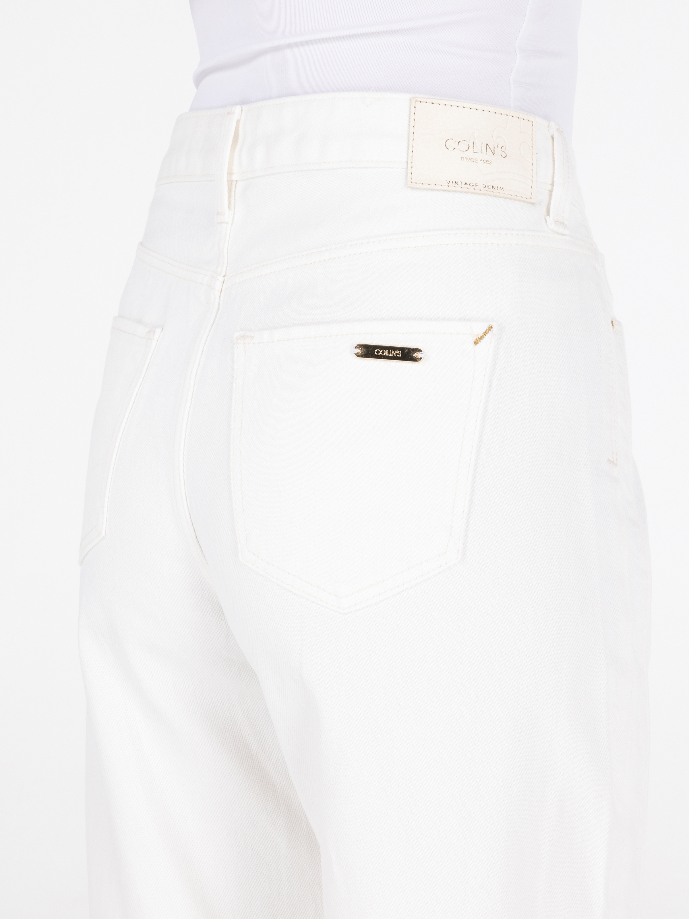 975 Ella Normal Kesim Orta Bel Geniş Paça Beyaz Kadın Pantolon