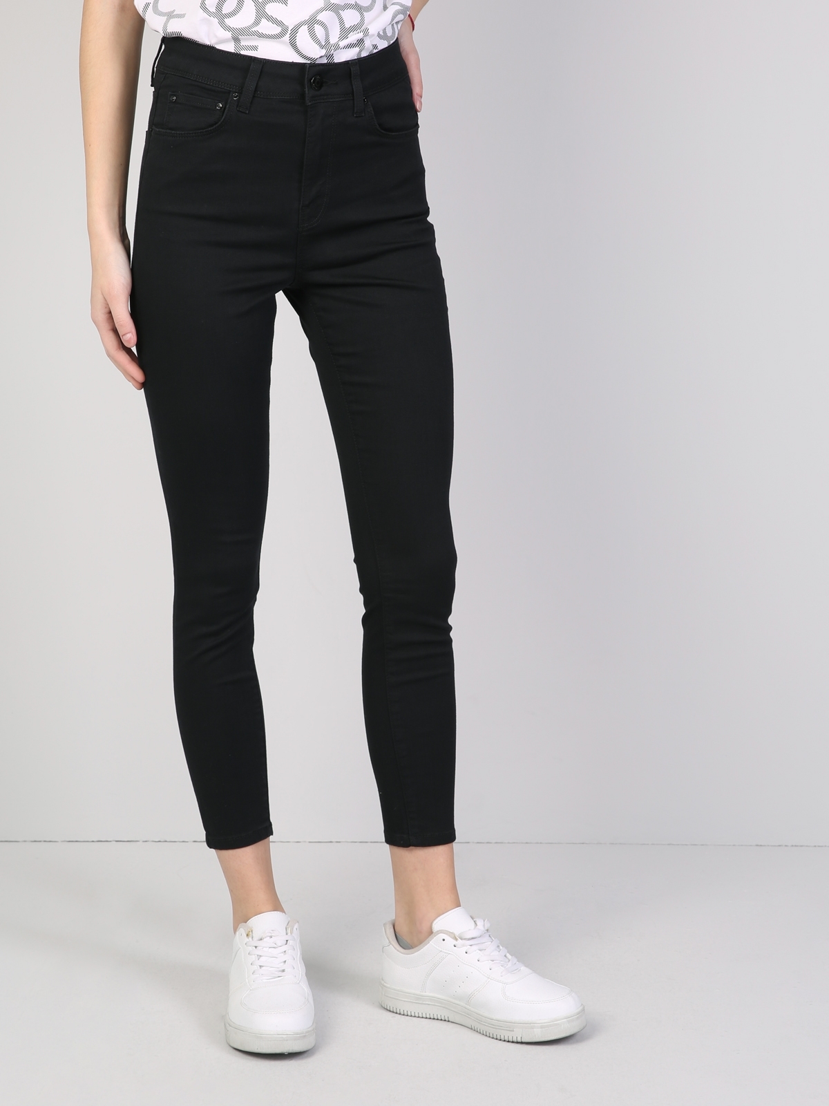 Colins 760 Dıana Yüksek Bel Dar Paça Super Slim Fit Siyah Kadın Jean Pantolon. 2