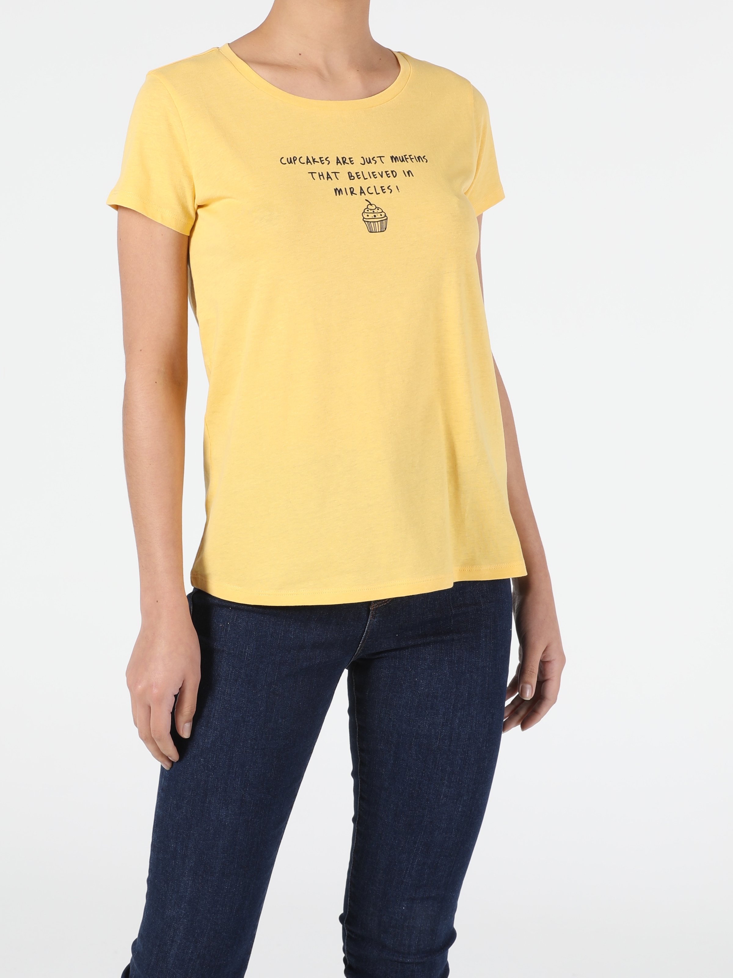 Colins Yellow Woman Short Sleeve Tshirt. 1