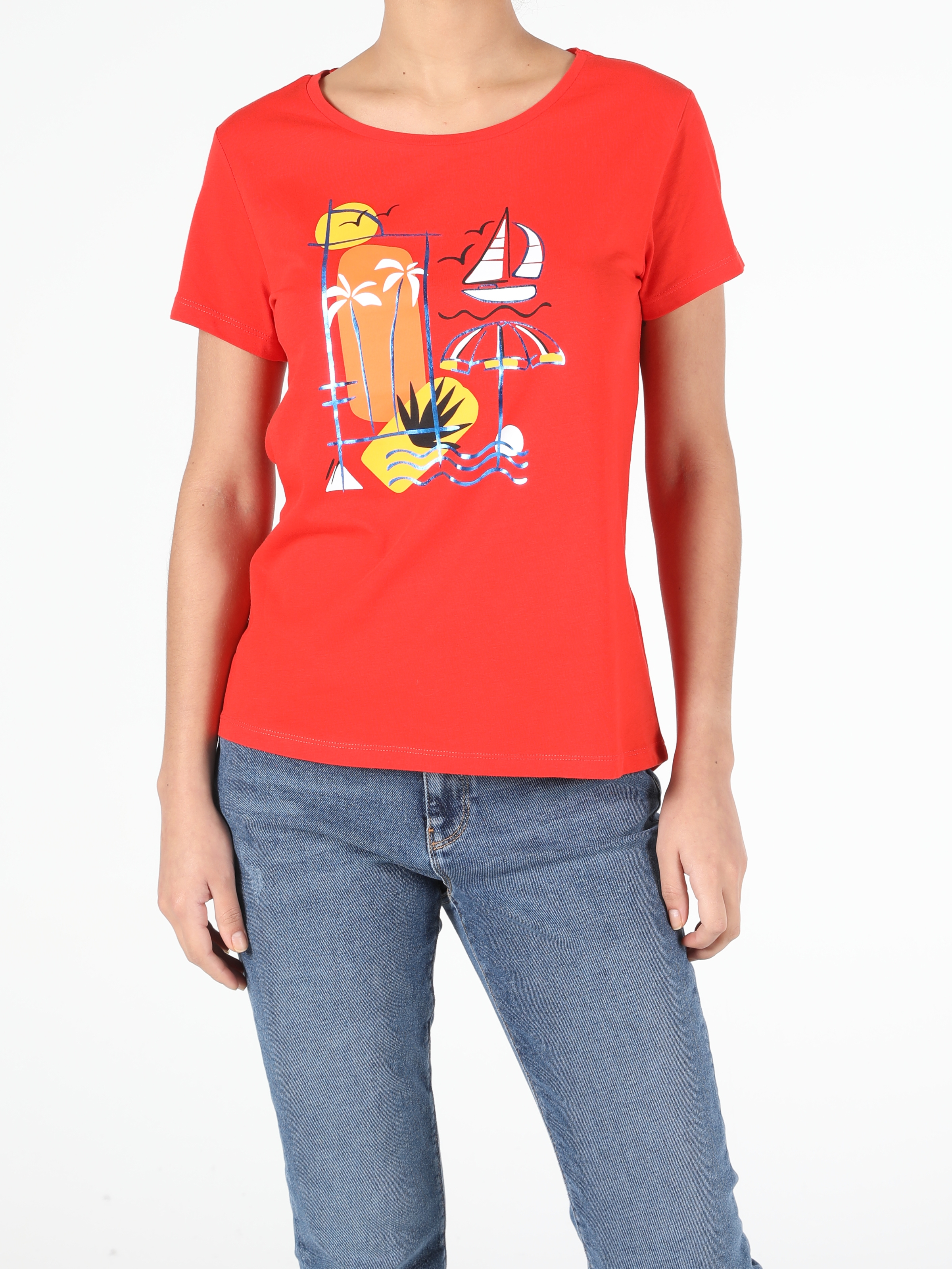 Colins Red Woman Short Sleeve Tshirt. 4