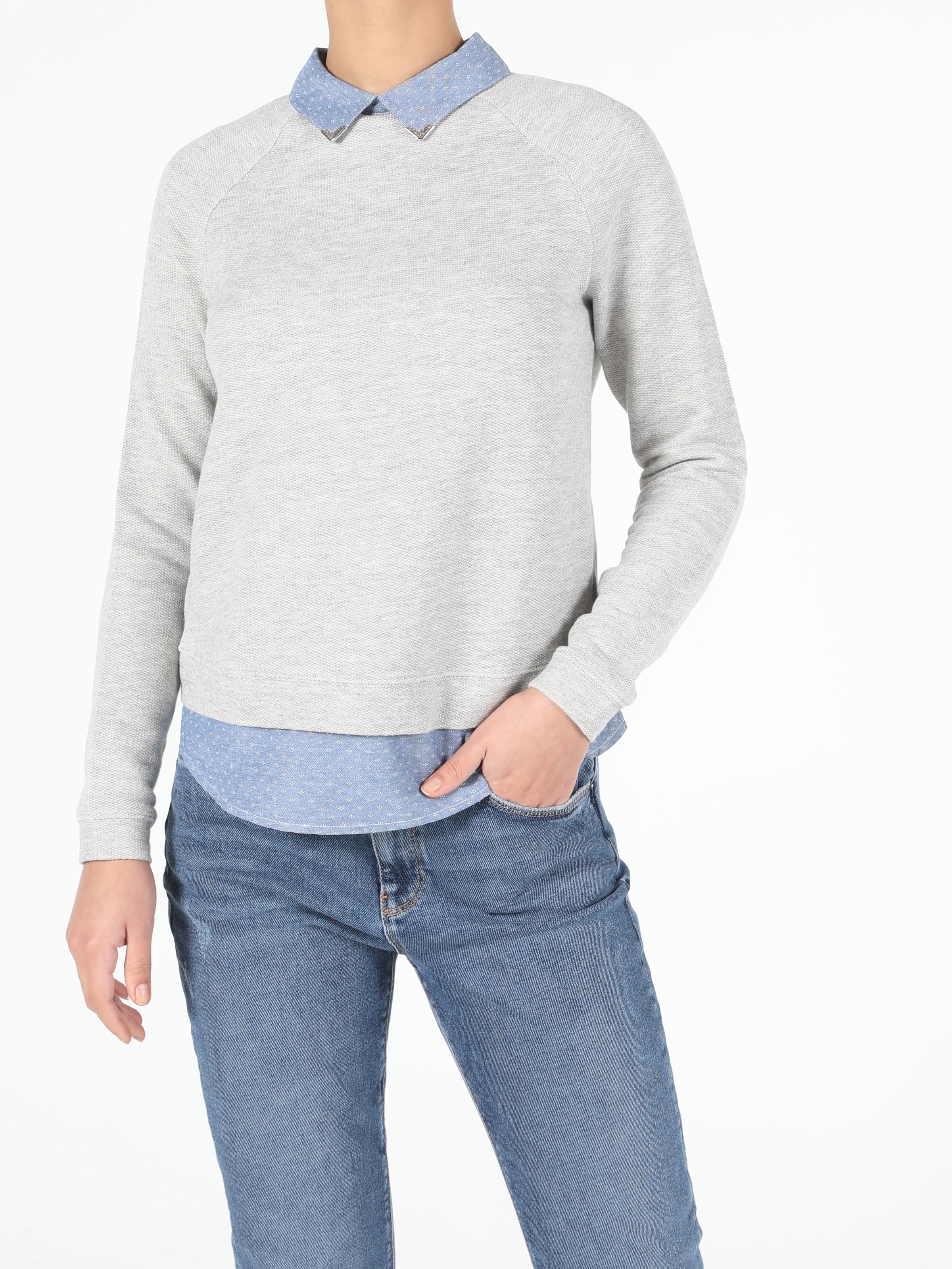 Colins  Kadın Sweatshirt. 2