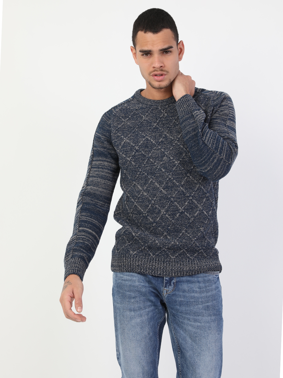 Colins Regular Fit Bisiklet Yaka Erkek Kazak. 3 Colins Regular Fit Bisiklet Yaka Erkek Kazak. 3