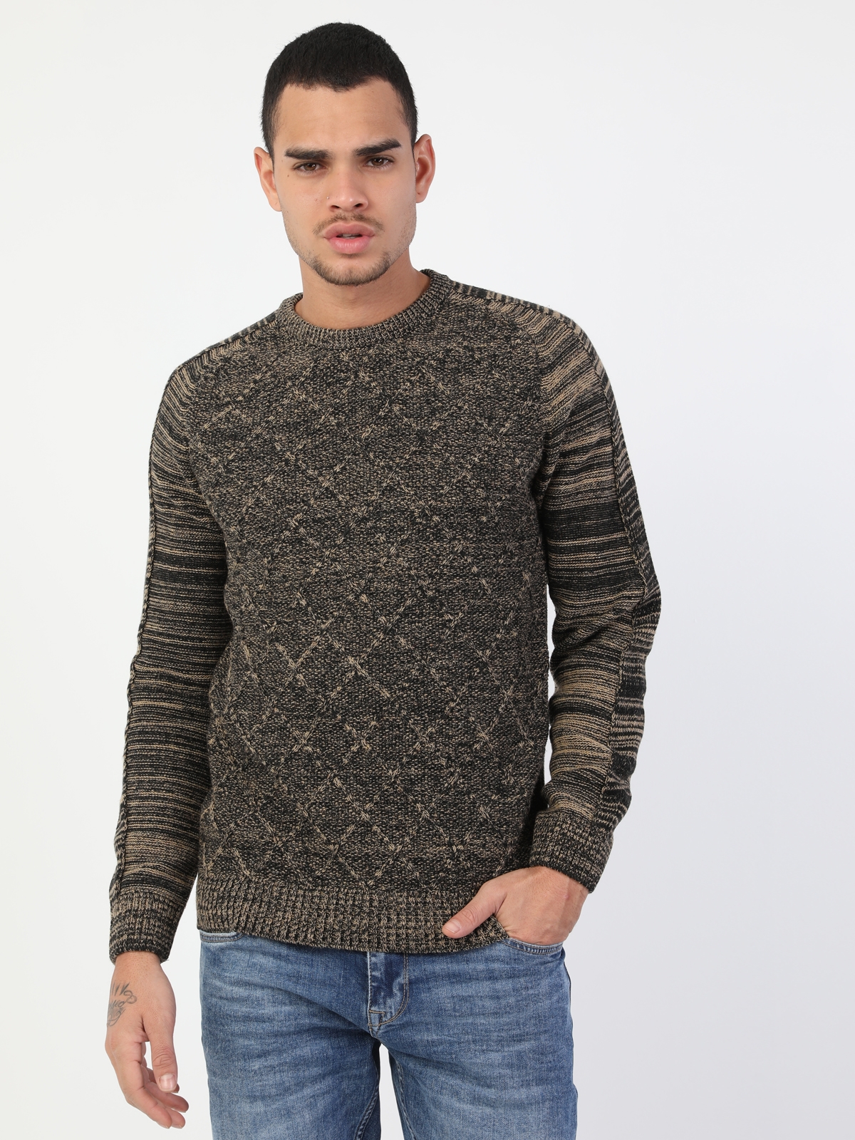 Colins Men Sweaters. 1