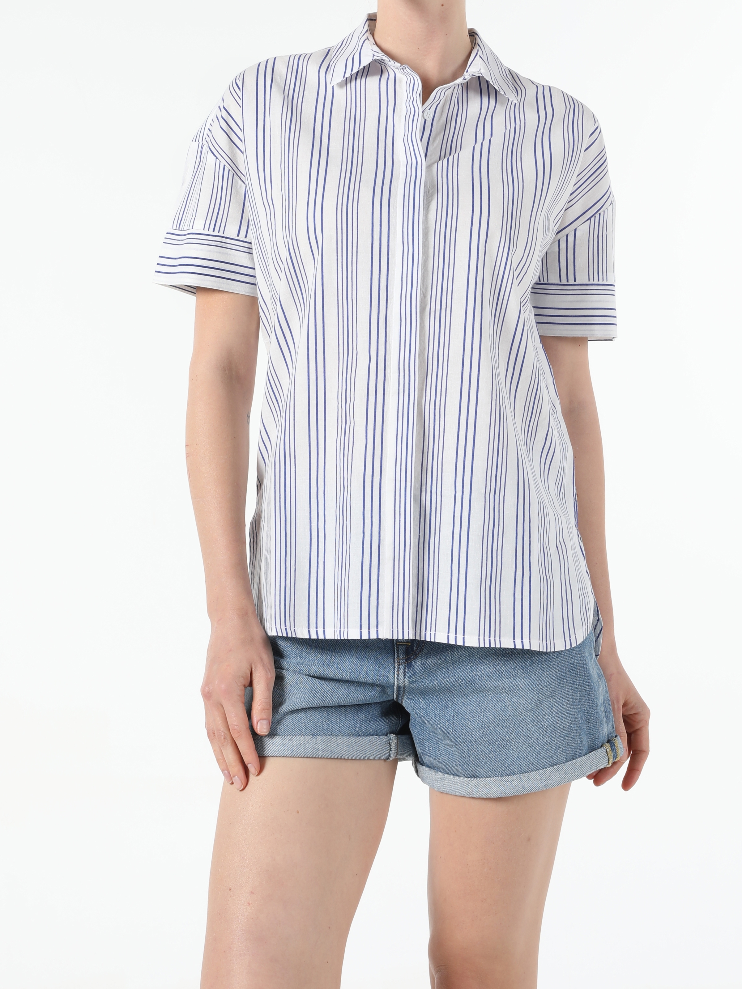 Regular Fit Shirt Neck Kadın Kısa Kol Gömlek Cl1054189