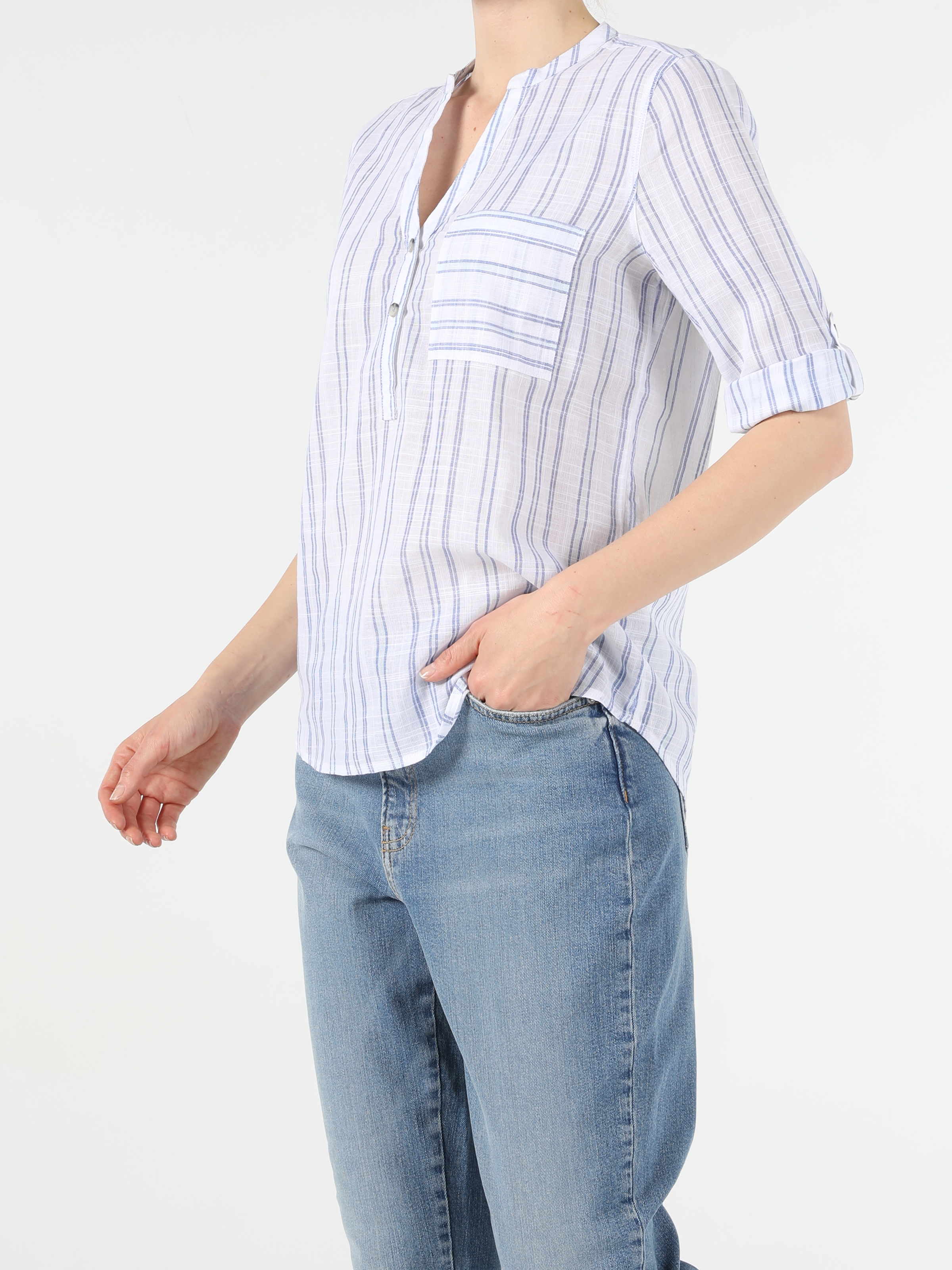 Colins Regular Fit Shirt Neck Kadın Uzun Kol Gömlek. 1