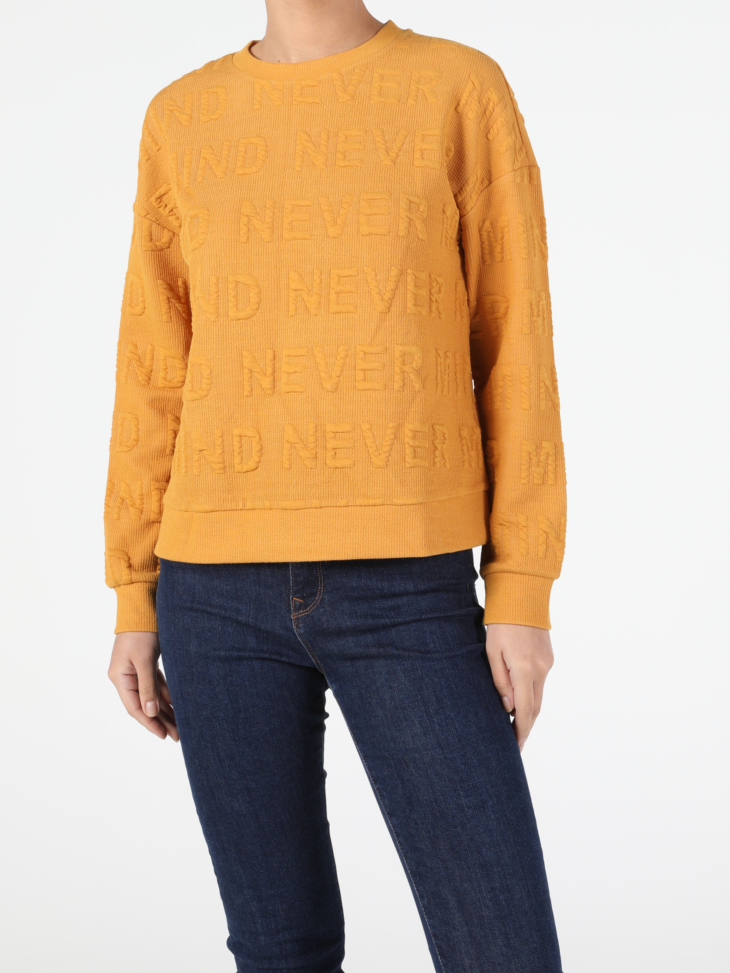 Colins Yellow Woman Sweatshirt. 5