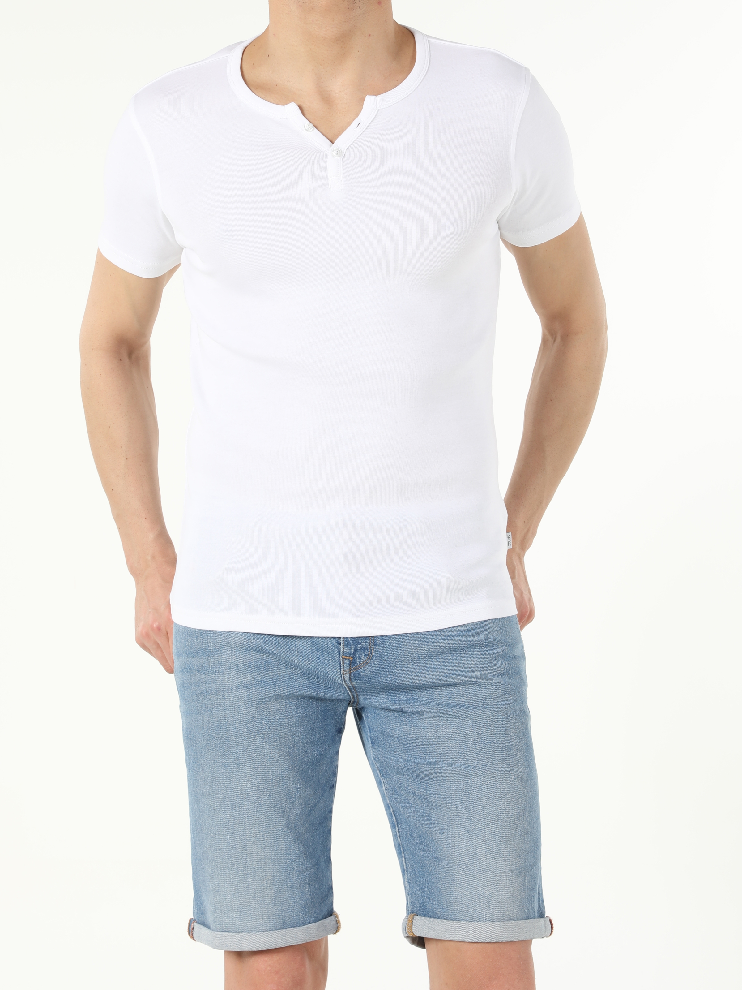 Colins Slim Fit Placket Neck Basic Beyaz Erkek Kısa Kol Tişört. 1