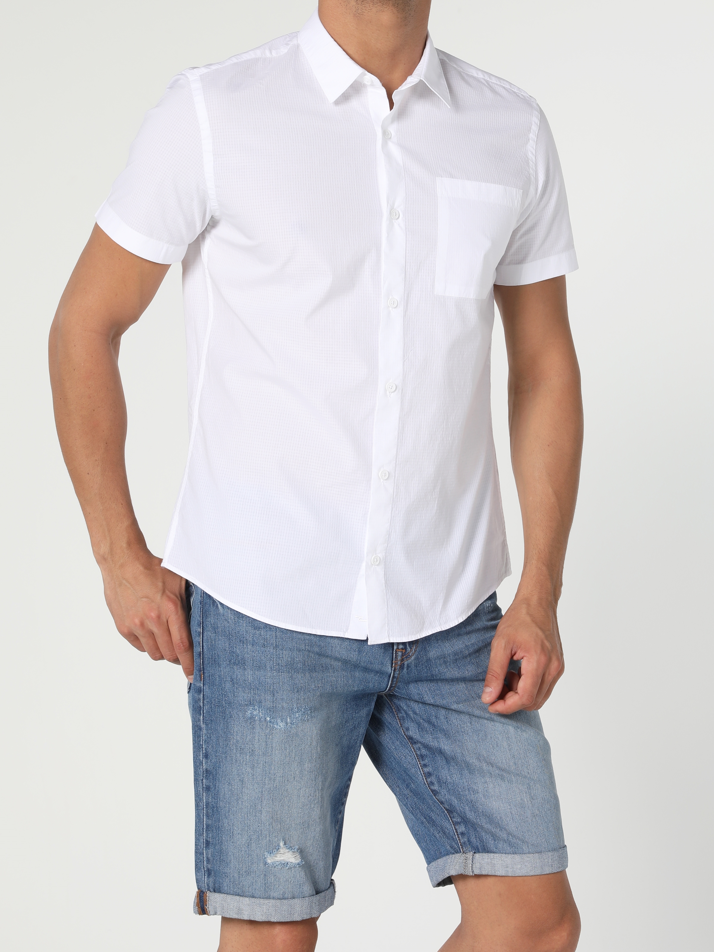 Colins Slim Fit Shirt Neck Erkek Kısa Kol Gömlek. 4