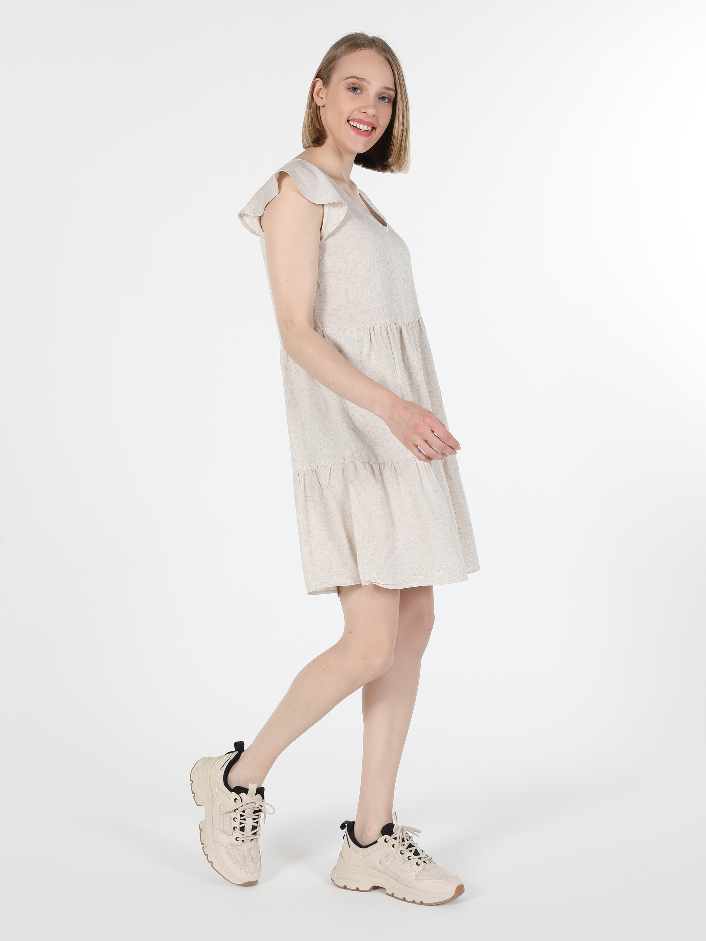 Regular Fit Fırfırlı Bej Kadın Elbise Cl1059507