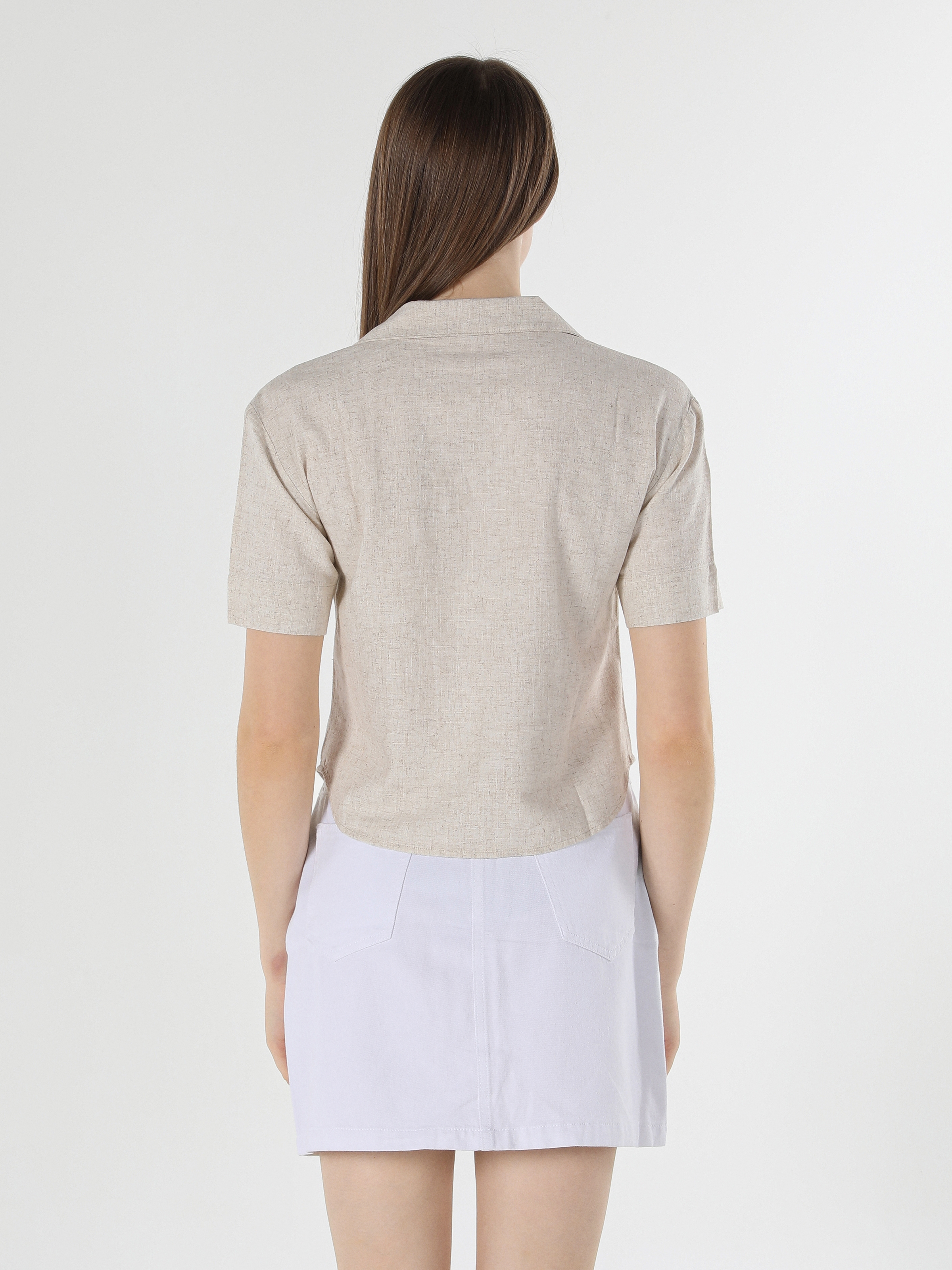 Regular Fit Shirt Neck Cep Detaylı Bej Kadın Kısa Kol Gömlek Cl1059360