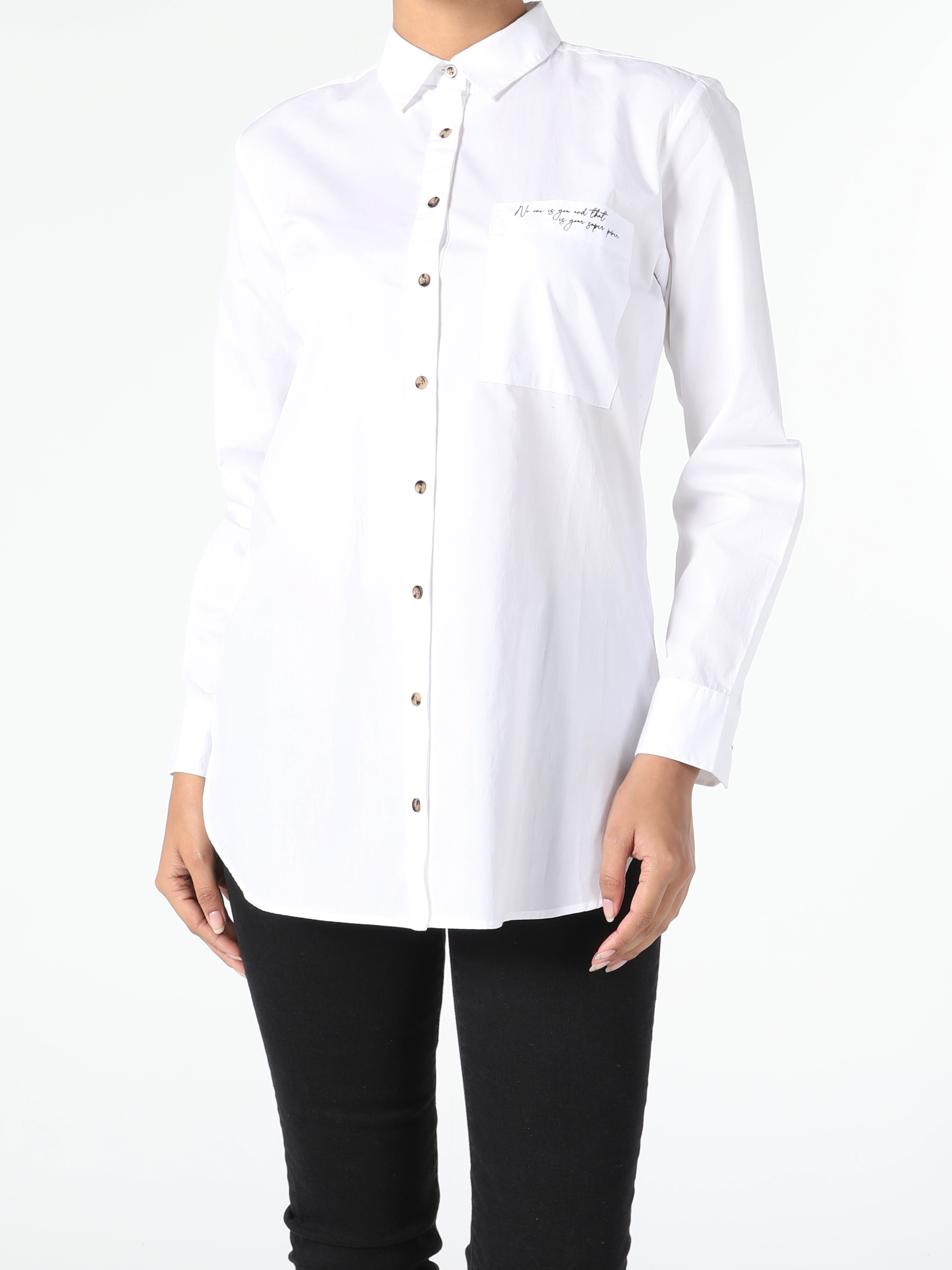 Basic Düğmeli Regular Fit Kadın Beyaz Uzun Kol Gömlek