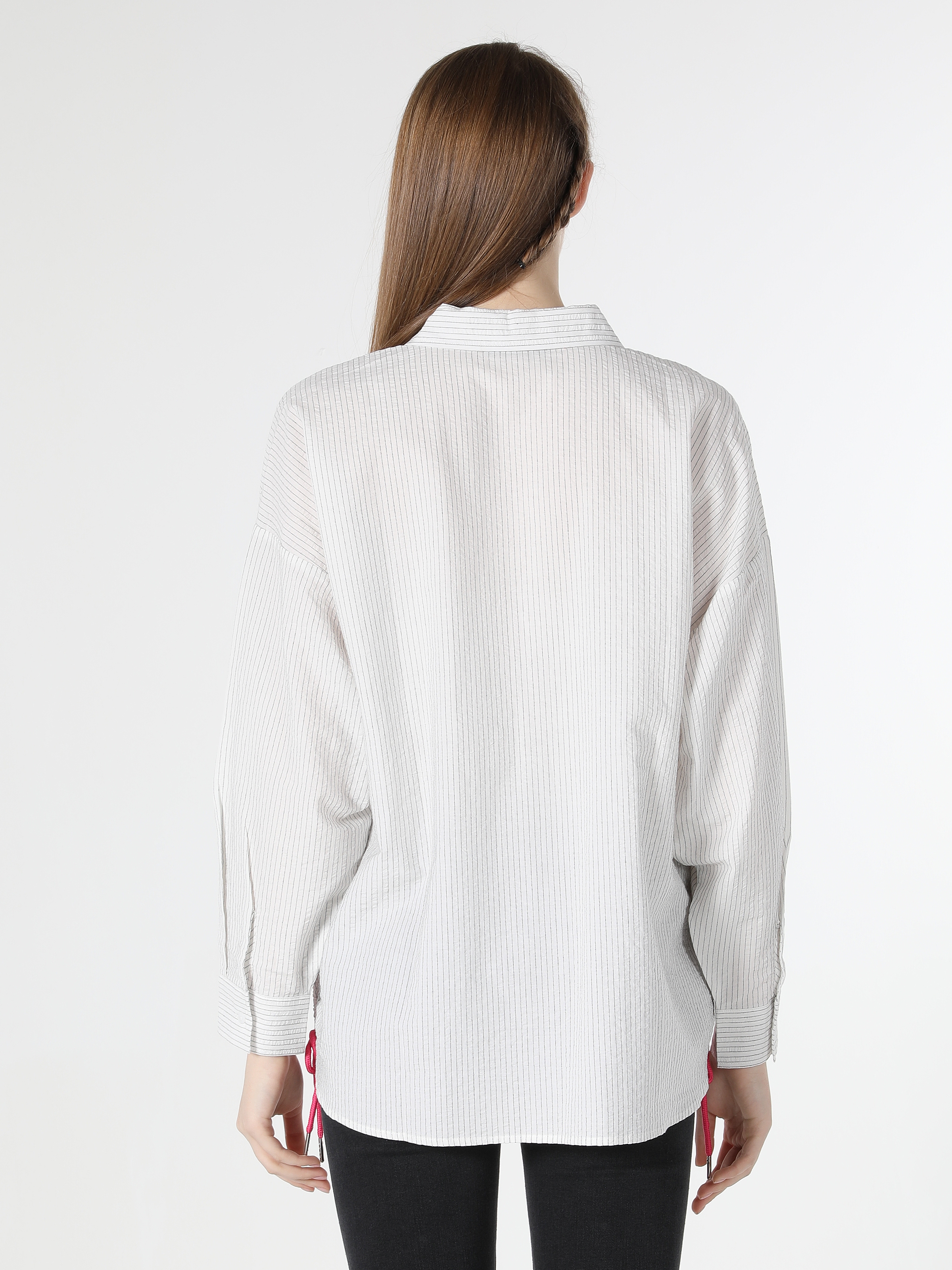 Regular Fit Çizgili Baskılı Beyaz Kadın Uzun Kol Gömlek Cl1062114