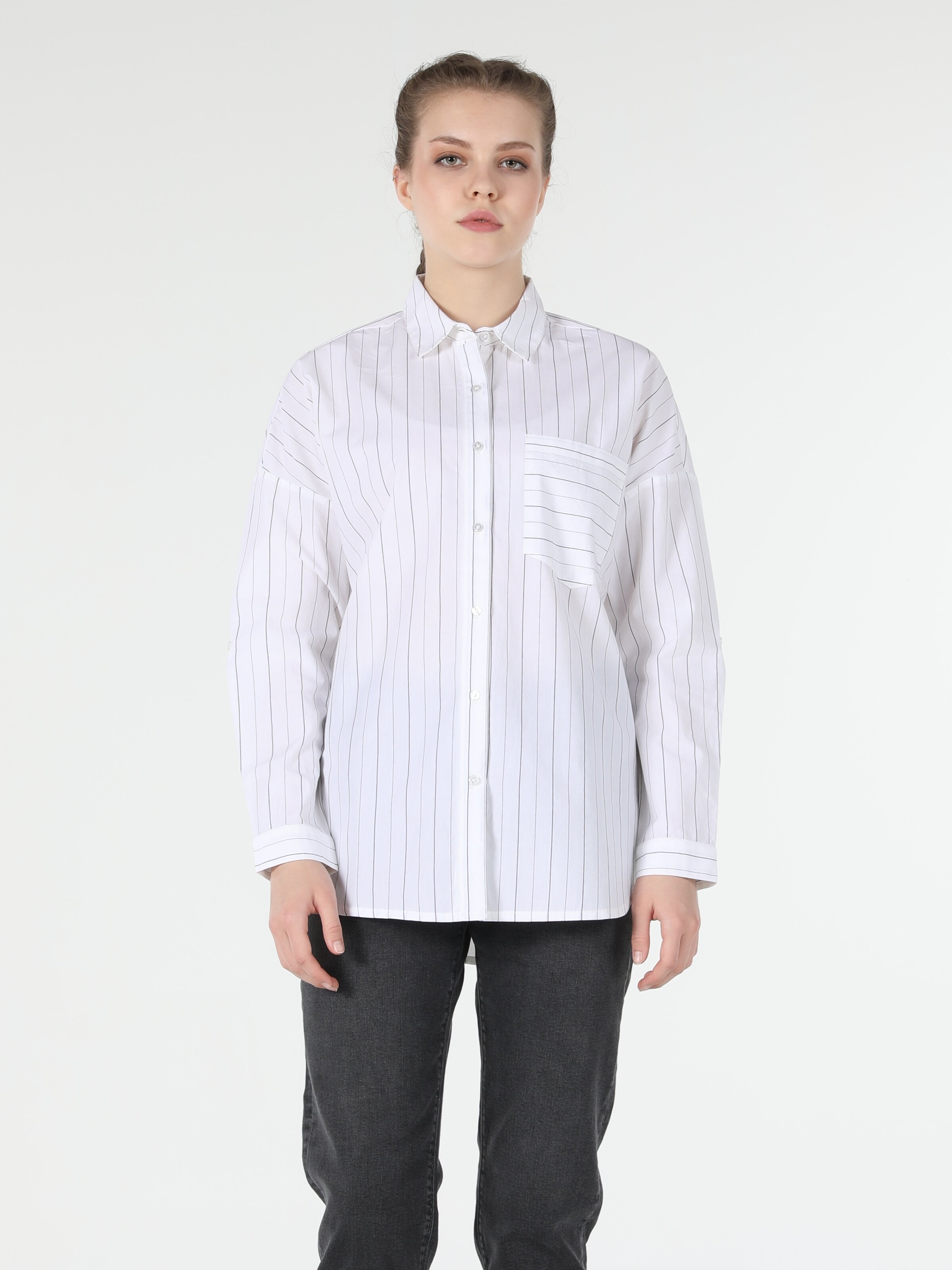 Colins Regular Fit Shirt Neck Çizgili Beyaz Kadın Uzun Kol Gömlek. 4