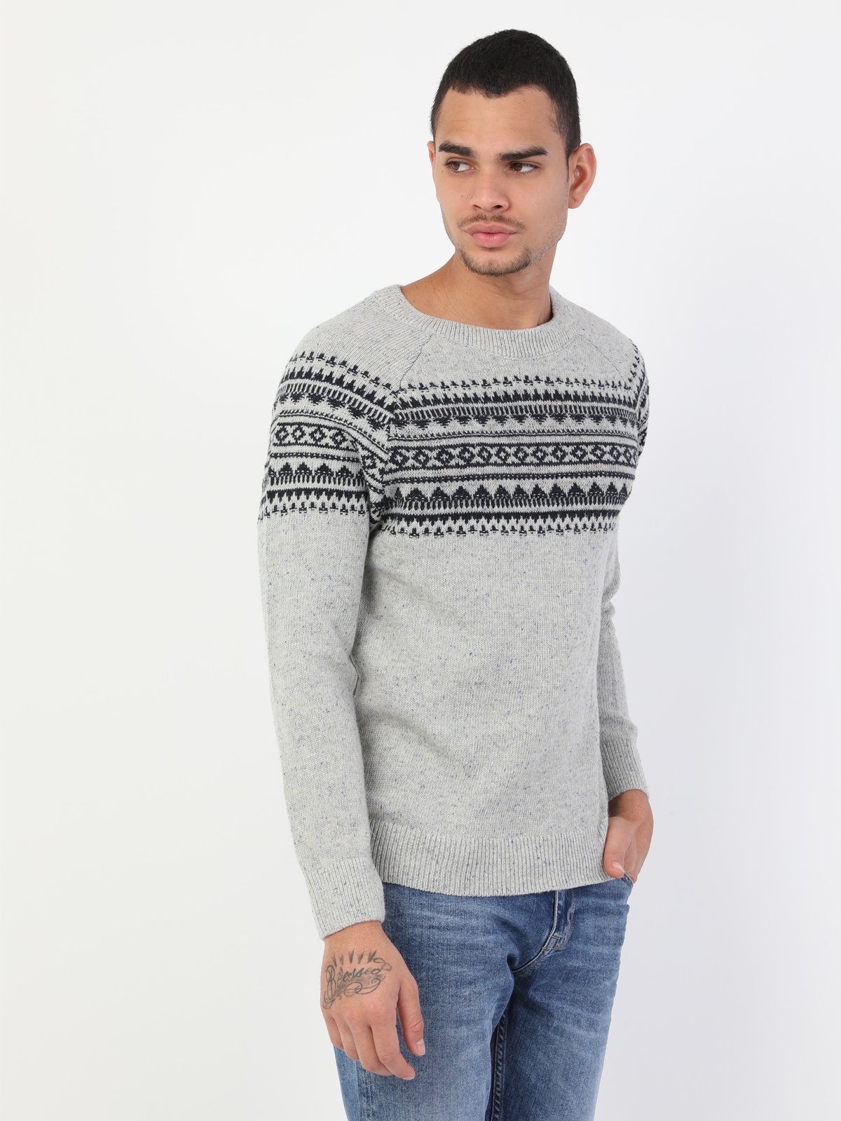 Colins Men Sweaters. 3