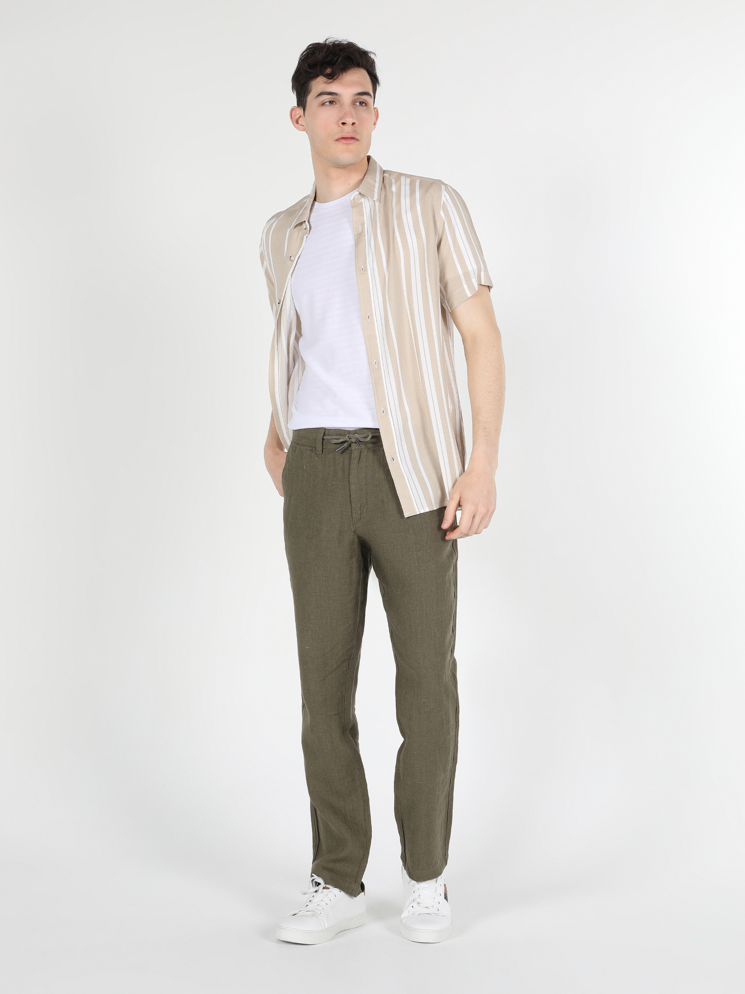 Colins Orta Bel Normal Kesim Düz Paça Yeşil Erkek Pantolon. 1
