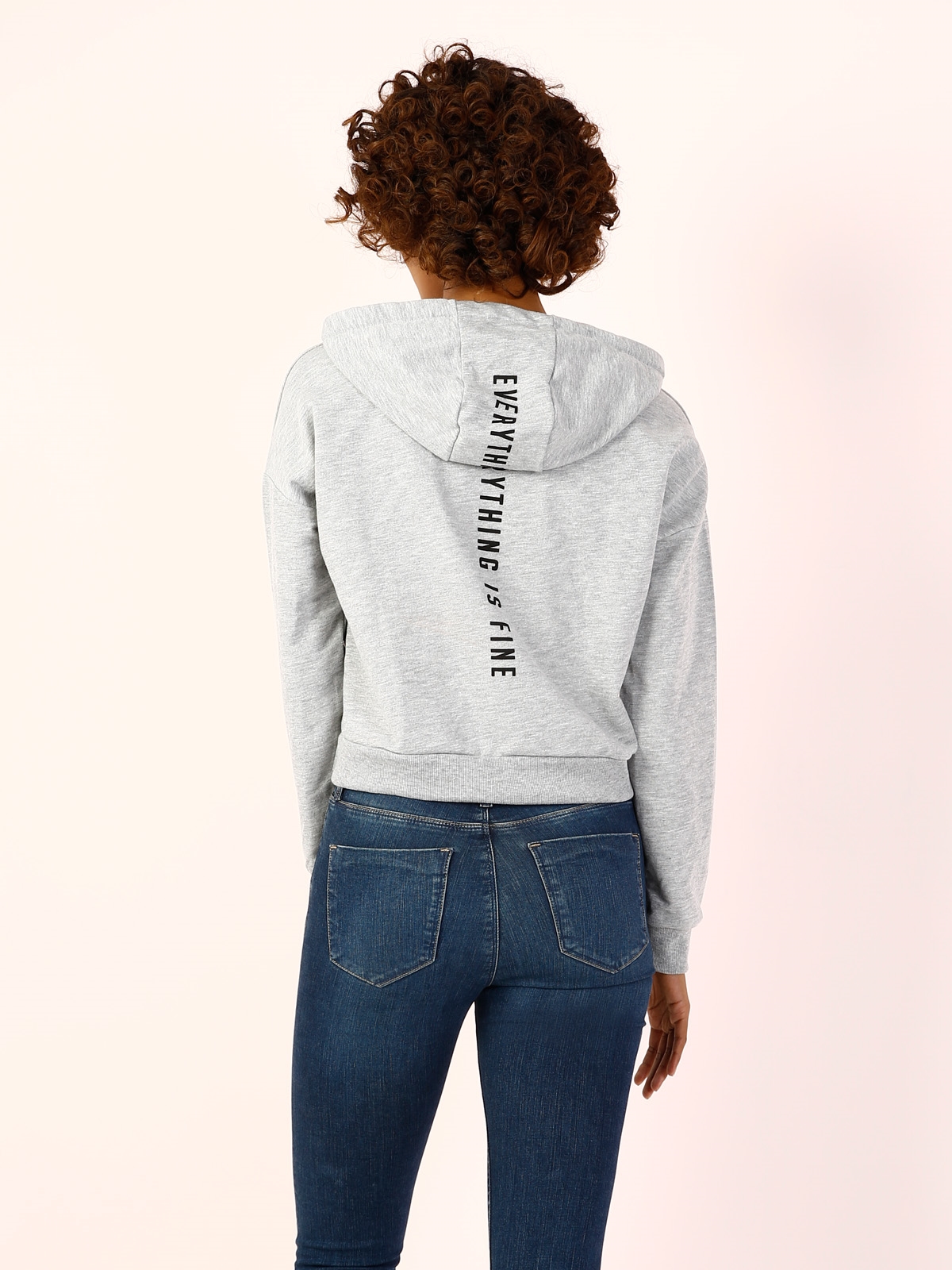 Colins Gri Melanj İp Detaylı Kapüşonlu Uzun Kol Sweatshirt. 2 Colins Gri Melanj İp Detaylı Kapüşonlu Uzun Kol Sweatshirt. 2