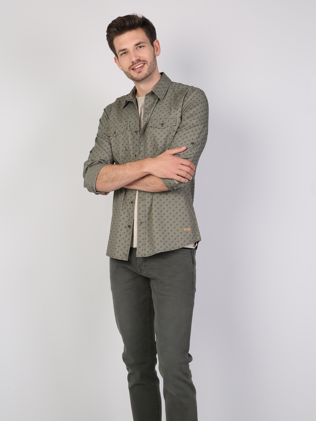 Colins Slim Fit Placket Neck Erkek Haki Uzun Kol Gömlek. 3 Colins Slim Fit Placket Neck Erkek Haki Uzun Kol Gömlek. 3