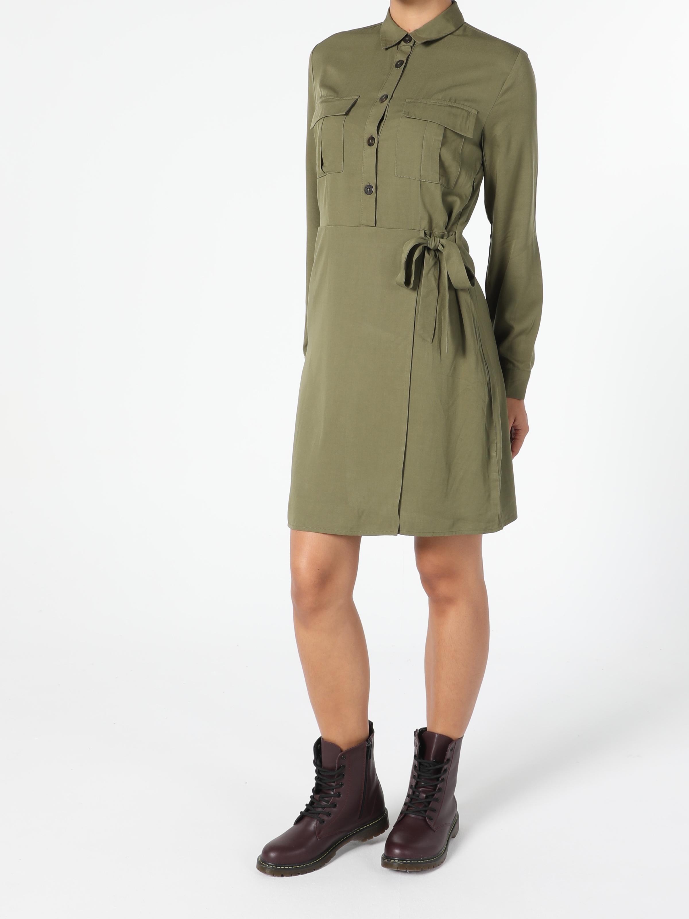 Slim Fit Düğme Detaylı Belden Kemer Bağlamalı Yeşil Kadın Elbise