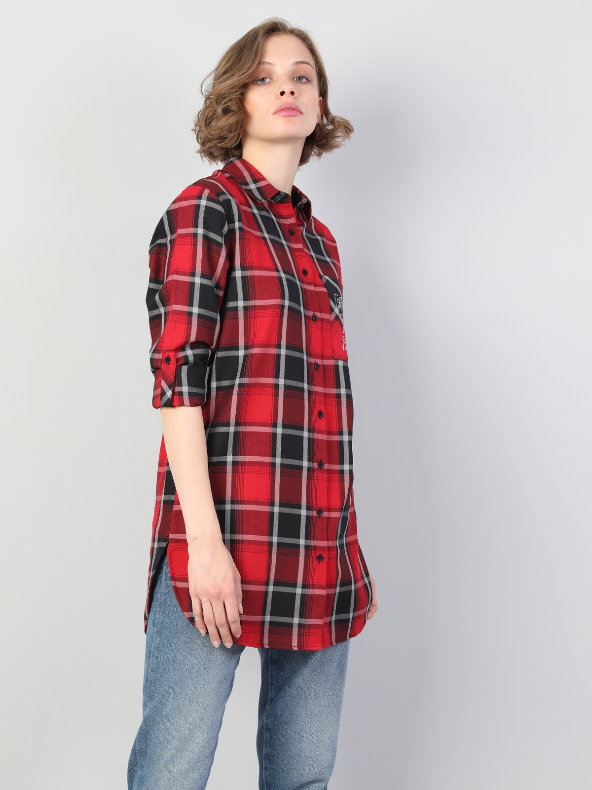 Kareli Cepli Yazı Detaylı Regular Fit Kadın Kırmızı Uzun Kol Gömlek