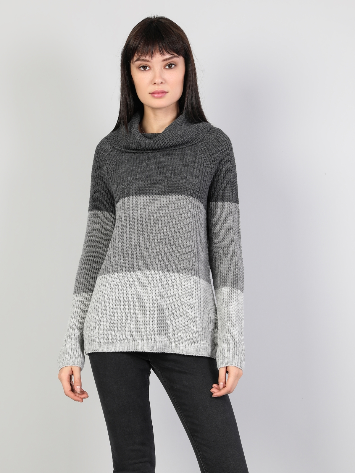 Colins Gray Woman Sweaters. 3