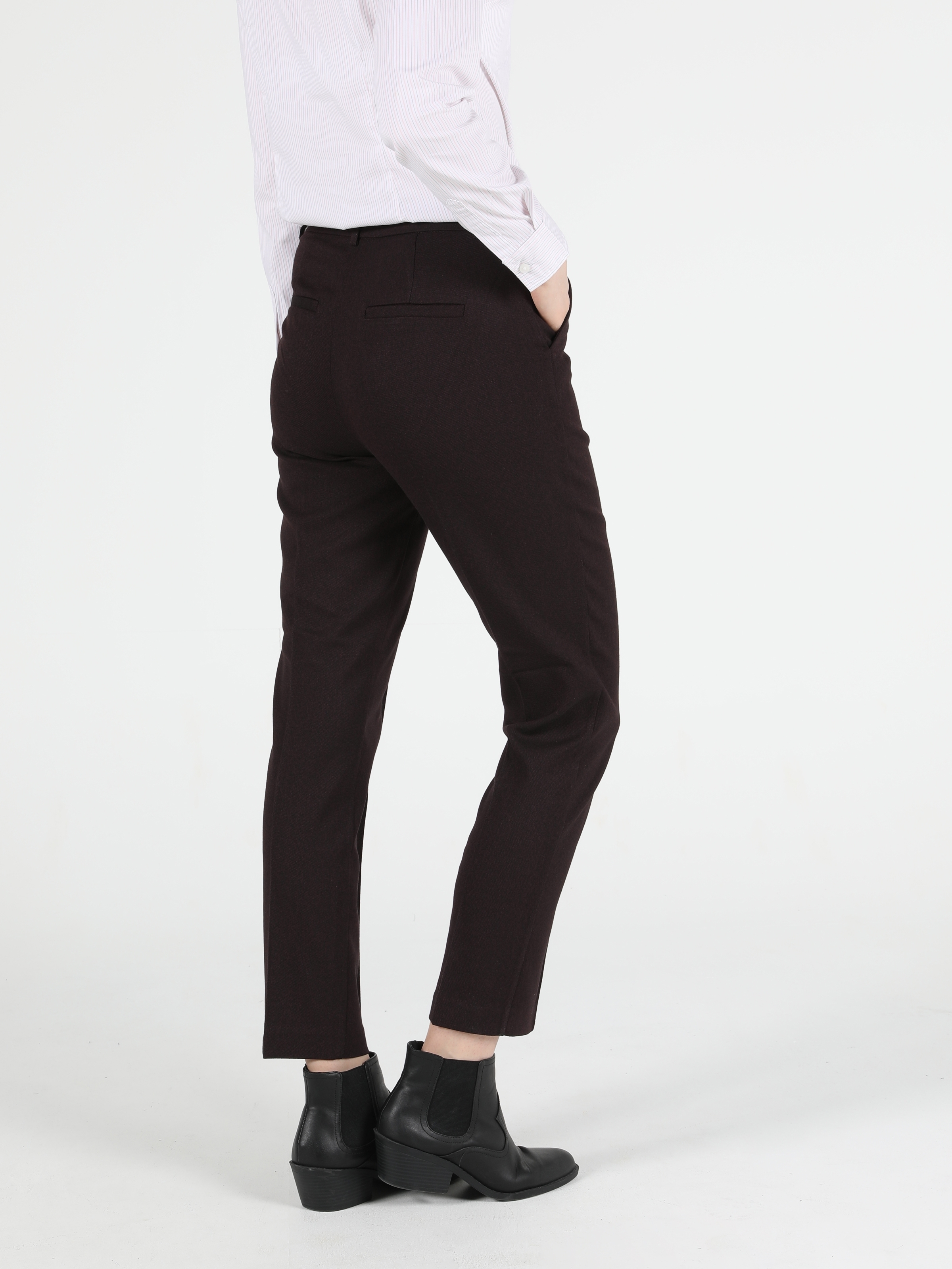 Colins Slim Fit Orta Bel Düz Paça Kadın Bordo Pantolon. 2