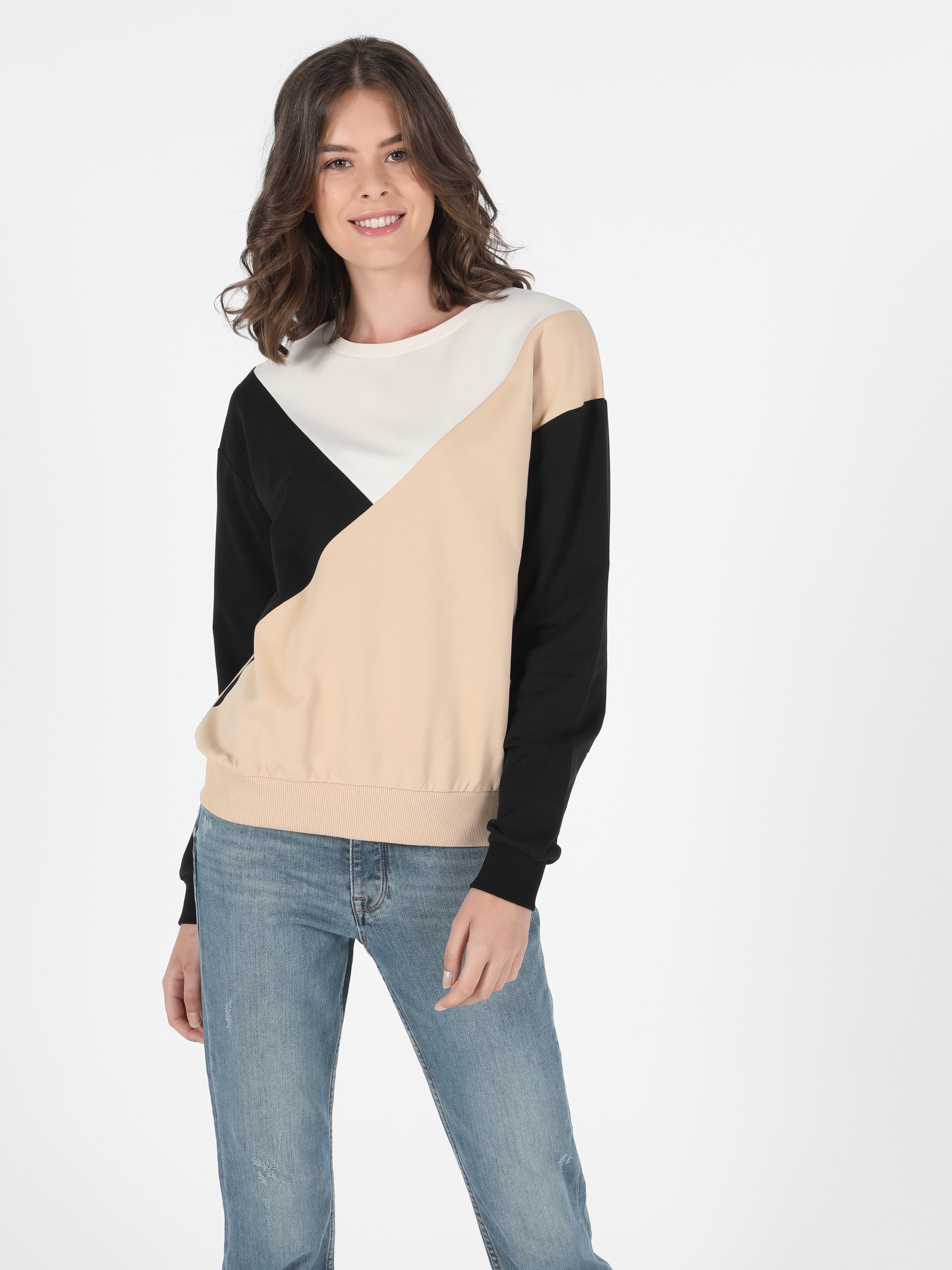 Colins Kadın Sweatshirt. 1