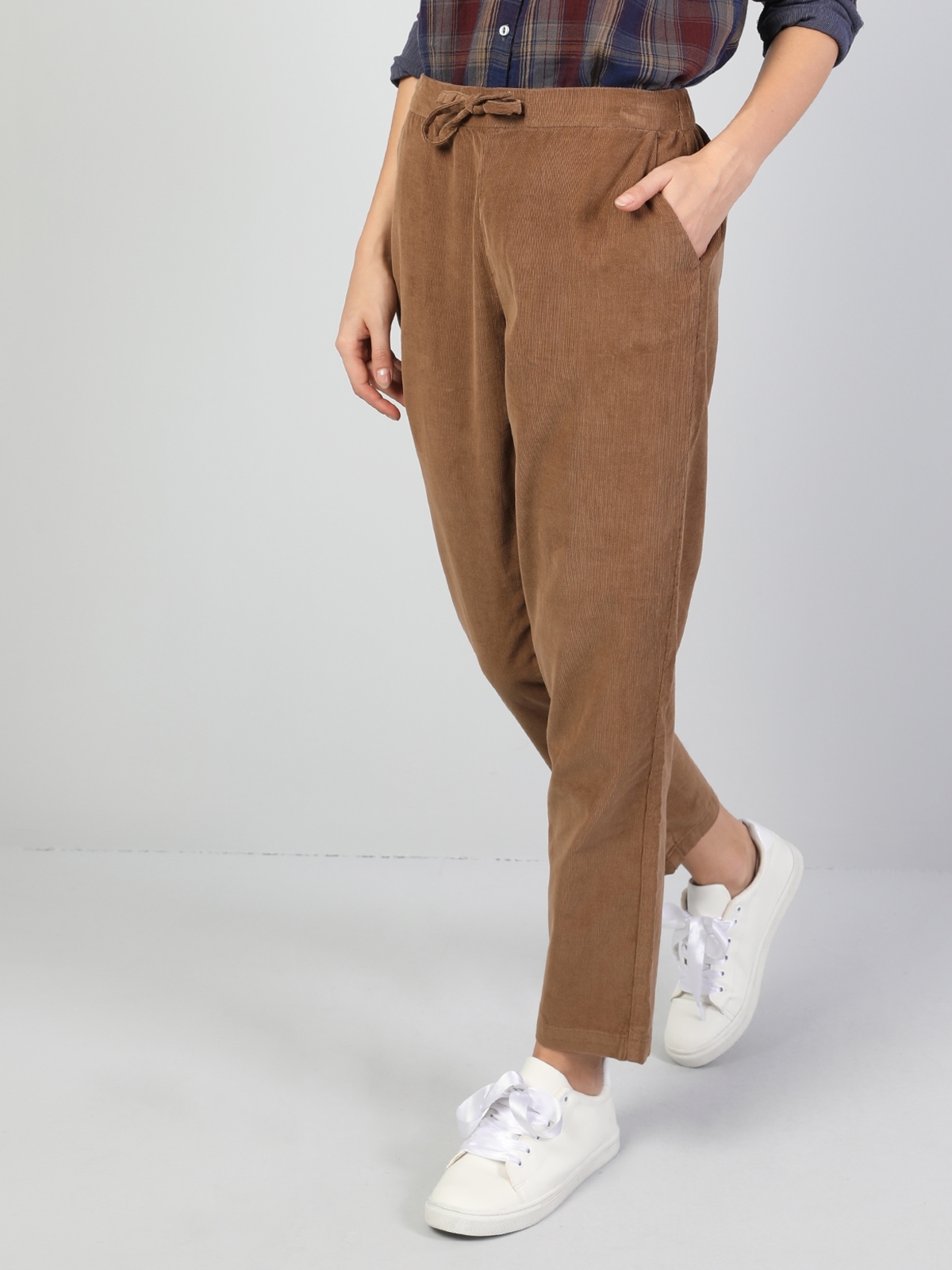Regular Fit Orta Bel Düz Paça Kadın Kahverengi Pantolon