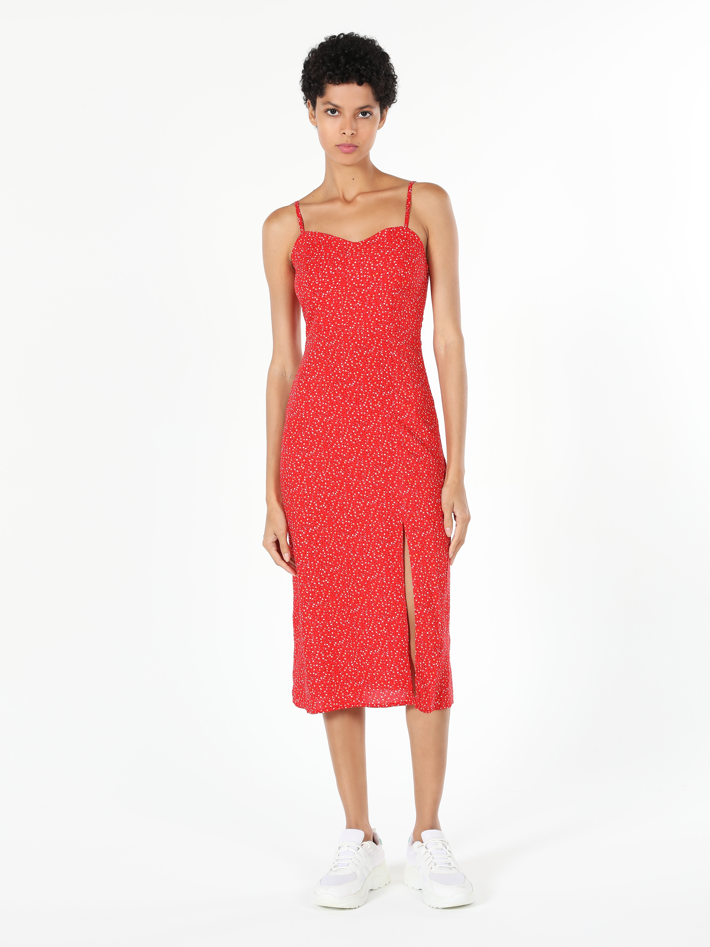 Colins Slim Fit Baskılı Dar Kesim Yırtmaç Detaylı Kırmızı Kadın Elbise. 4