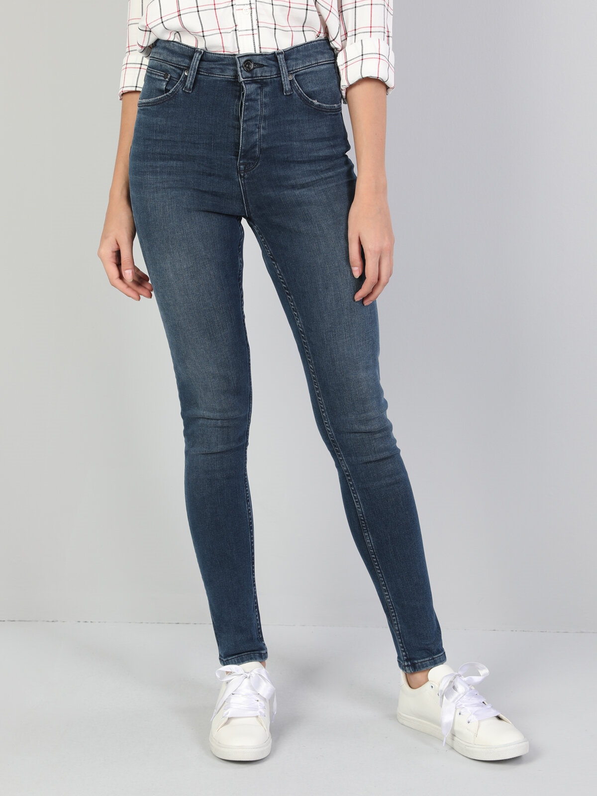 Colins 760 Dıana Yüksek Bel Dar Paça Super Slim Fit Koyu Mavi Kadın Jean Pantolon. 4