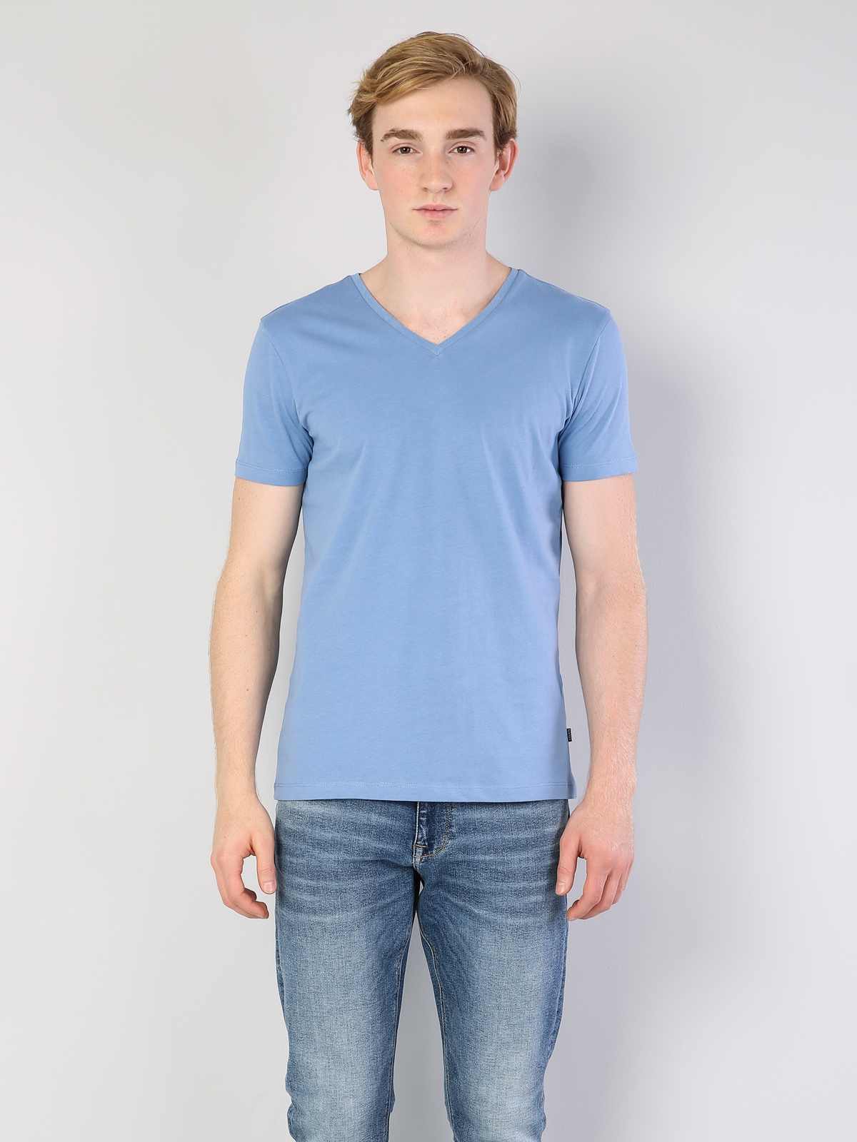 Slim Fit V Yaka Örme Erkek Mavi Kısa Kol Tişört