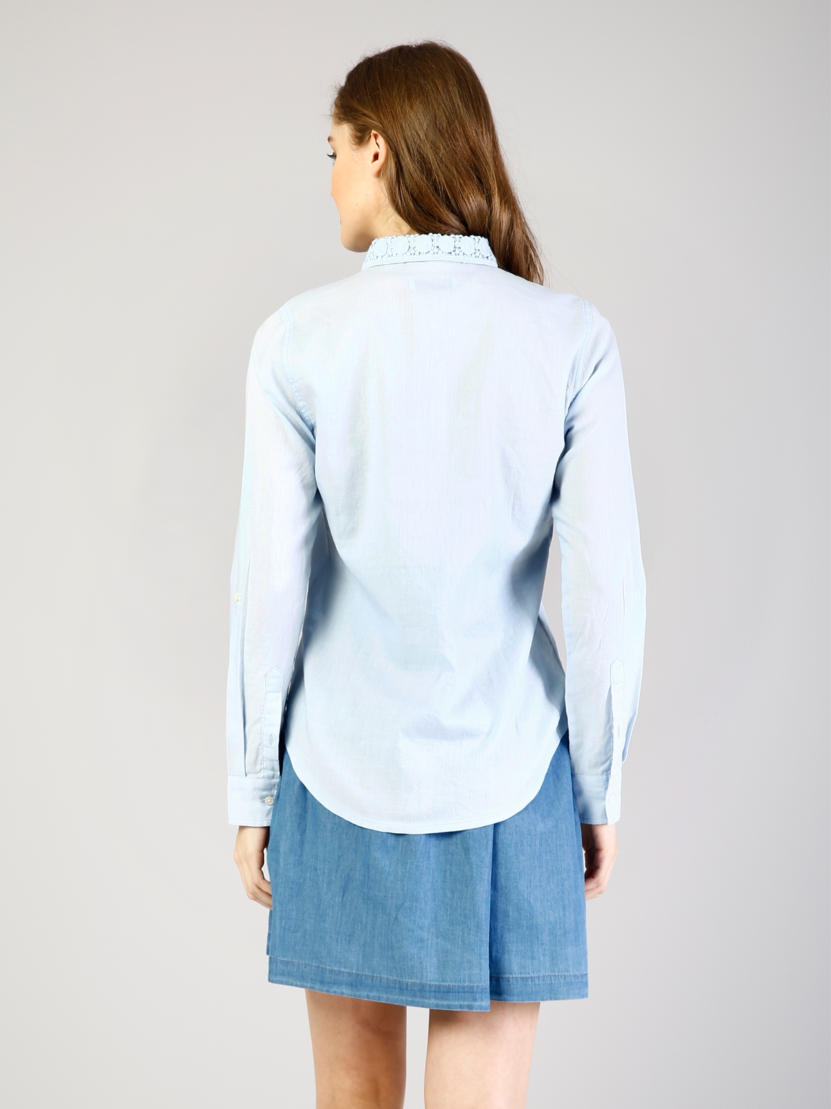 Klasik Yaka İşlemeli Slim Fit Kol Katlamalı Mavi Uzun Kol Gömlek Cl1019238