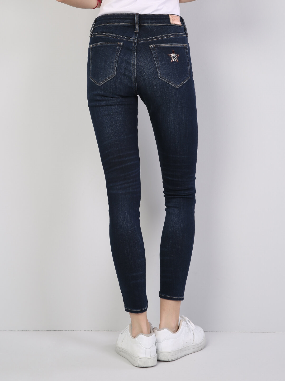 759 Lara Orta Bel Dar Paça Super Slim Fit Mavi Kadın Jean Pantolon