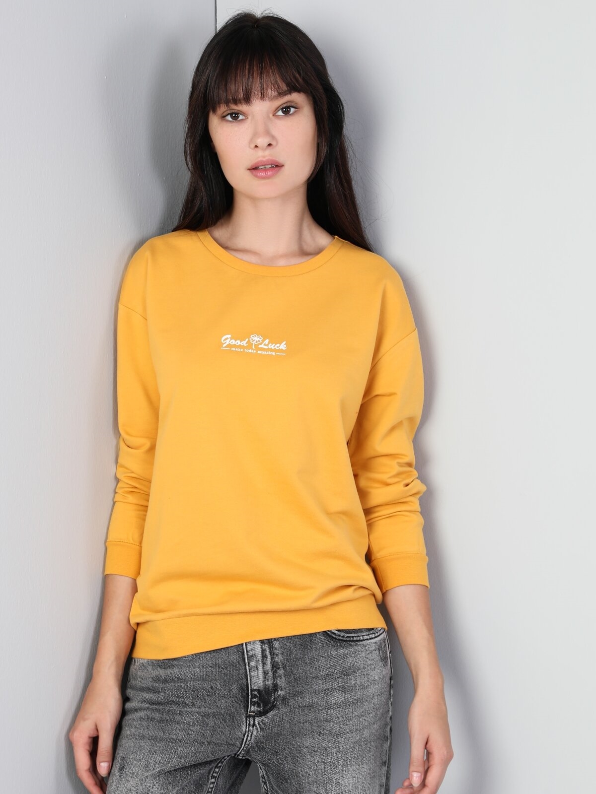  Regular Fit  Kadın Sarı Sweatshirt
