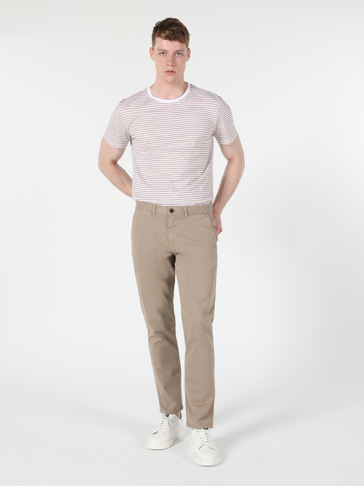 Colins Regular Fit Orta Bel Düz Paça Erkek Sarı Pantolon. 1