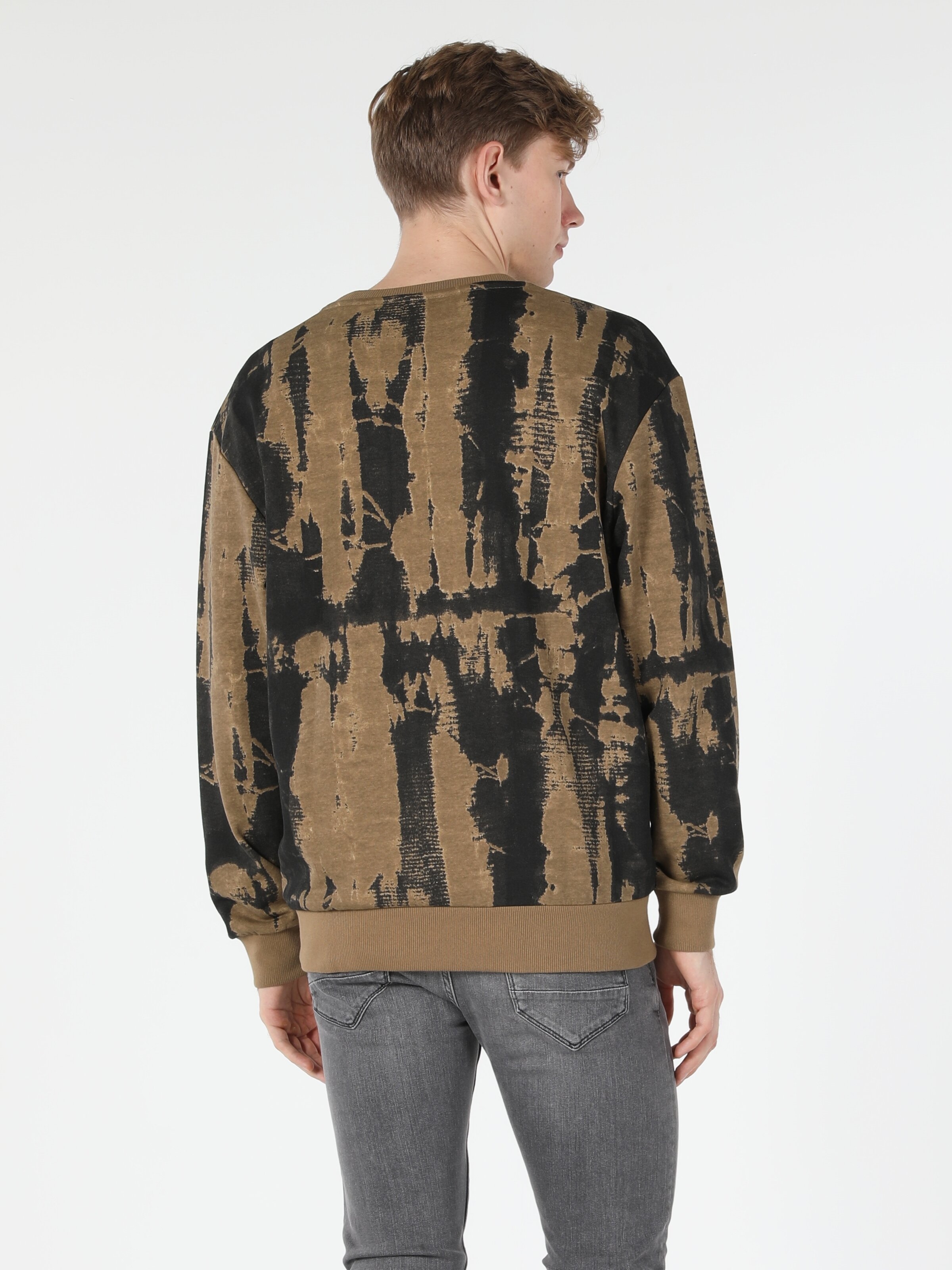 Comfort Fit Batik Desenli Yazılı Çok Renkli Erkek Sweatshirt