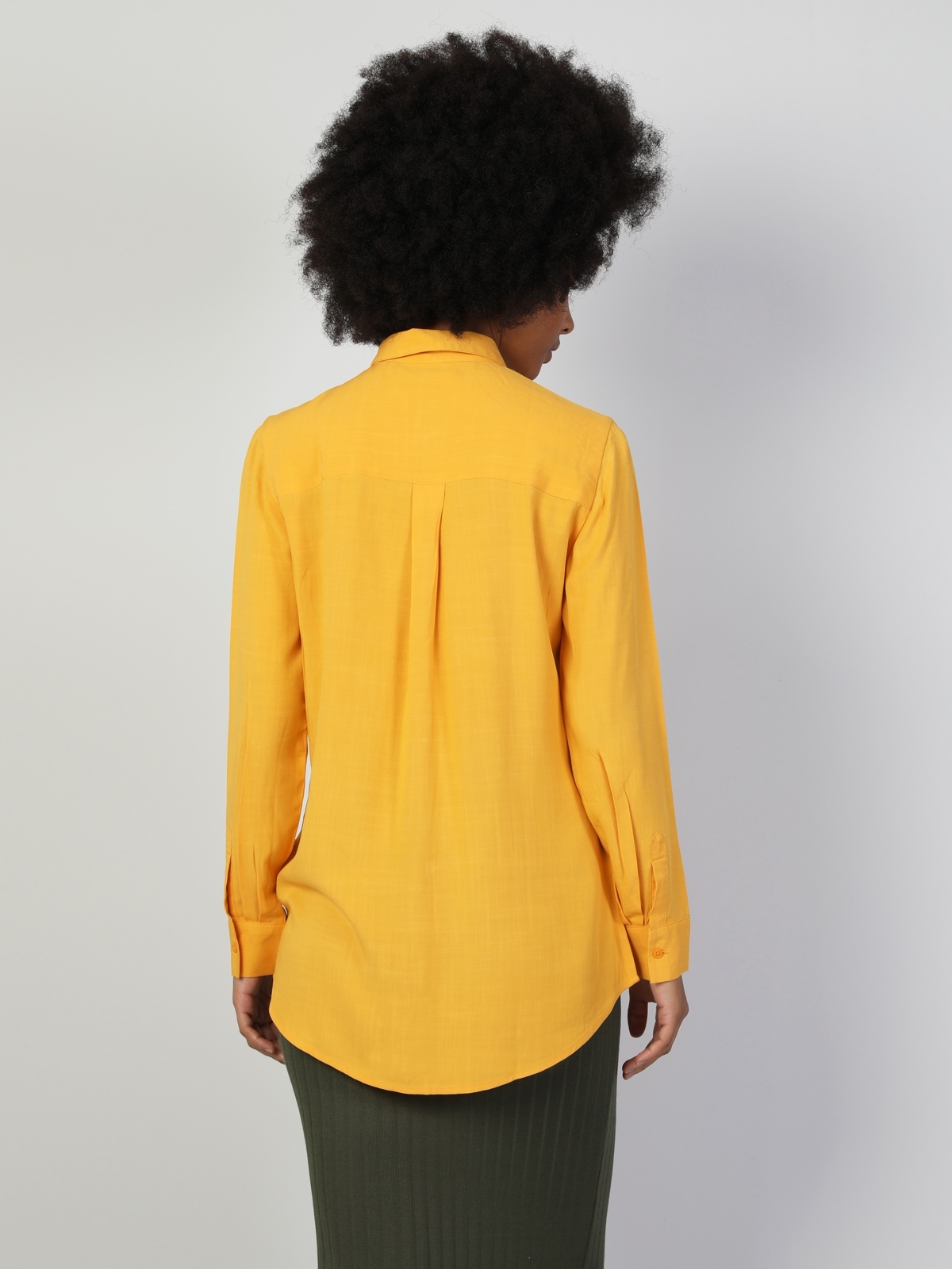 Basic Cepli Regular Fit Kadın Sarı Uzun Kol Gömlek