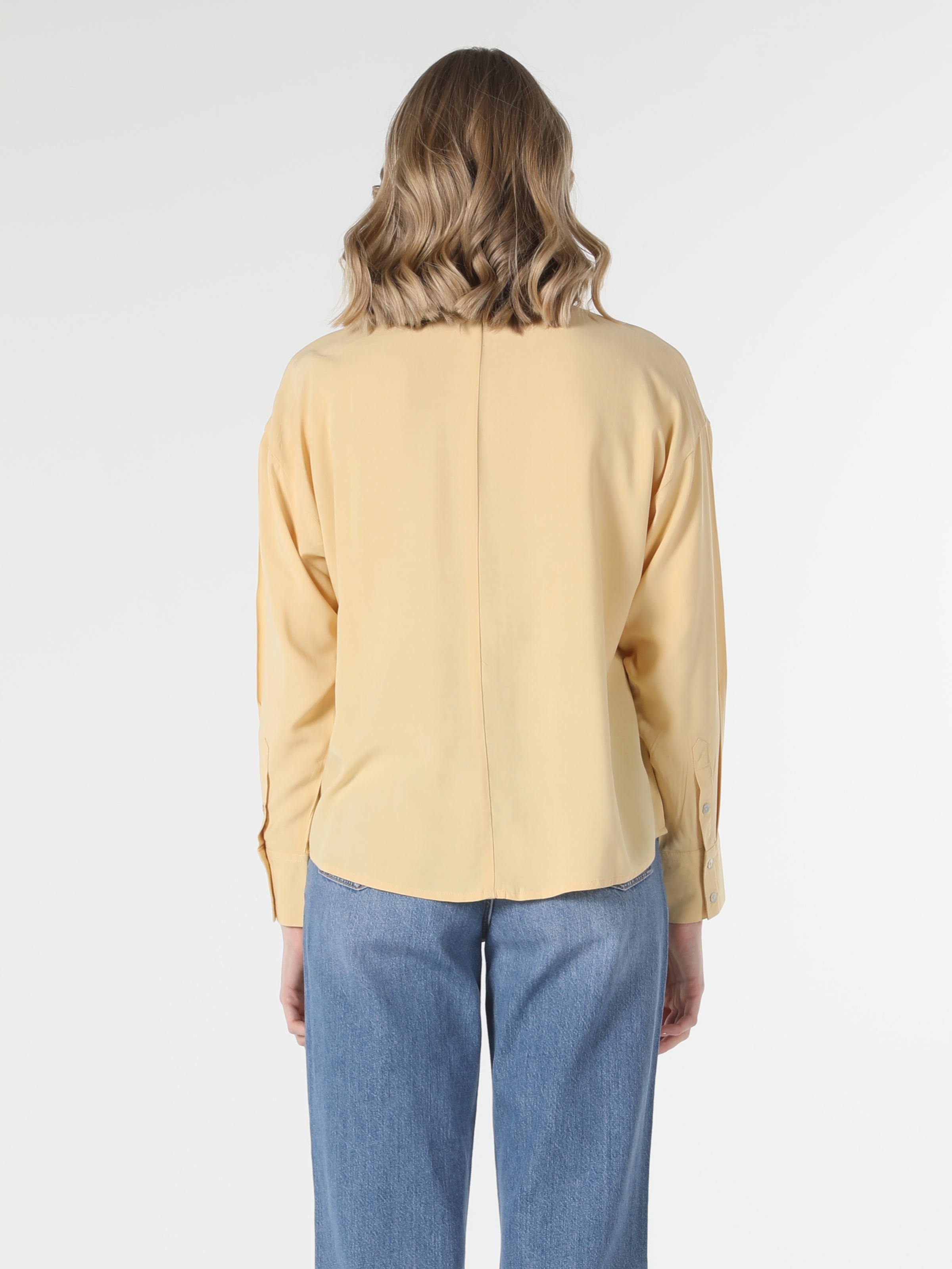 Colins Regular Fit Düz Sarı Kadın Uzun Kol Gömlek. 2